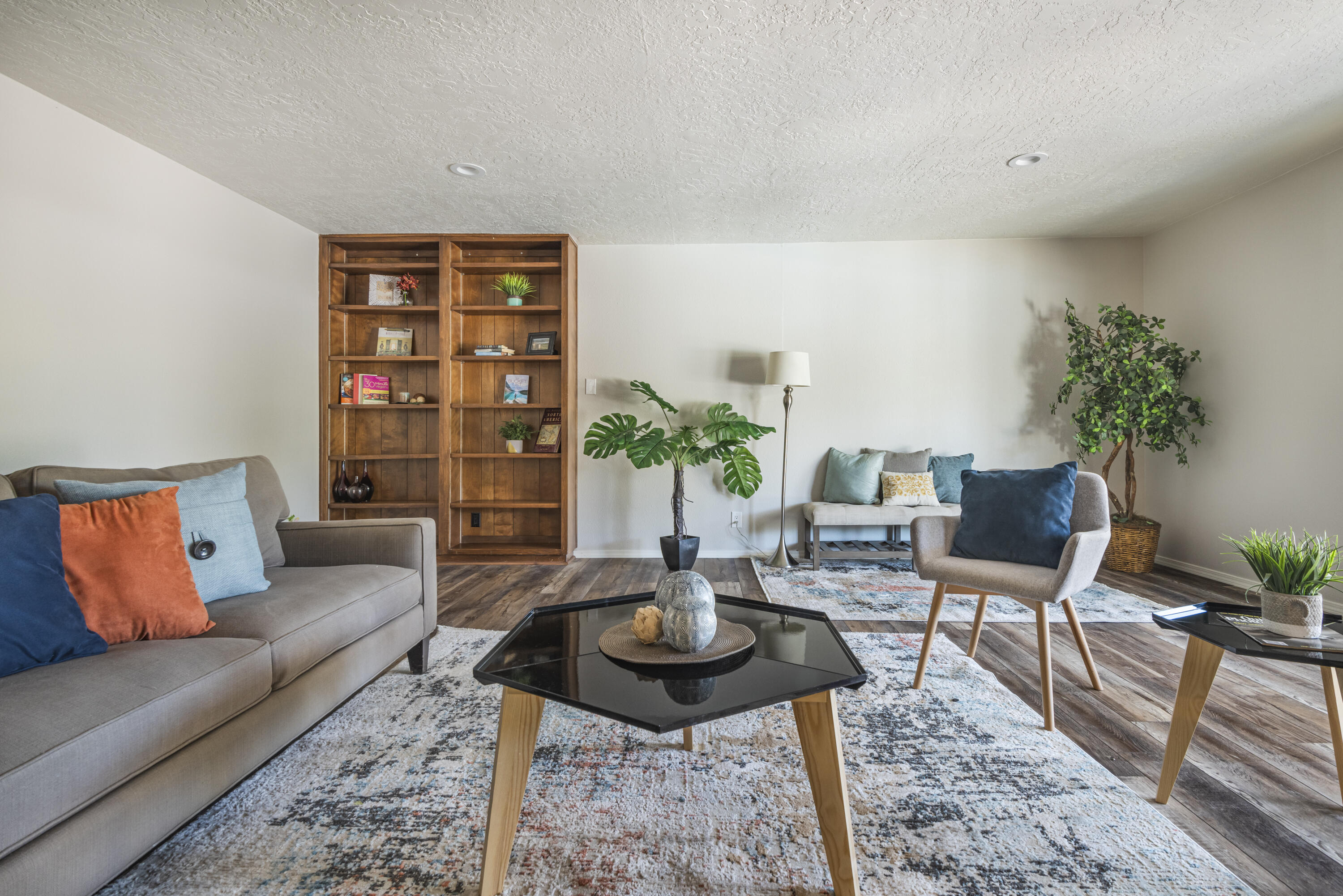 1333 Wagon Train Drive SE