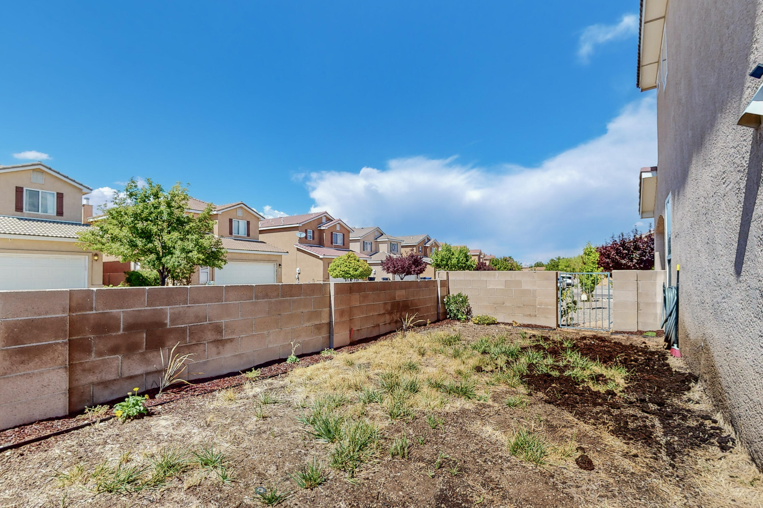 7523 Twisted Branch Street NE