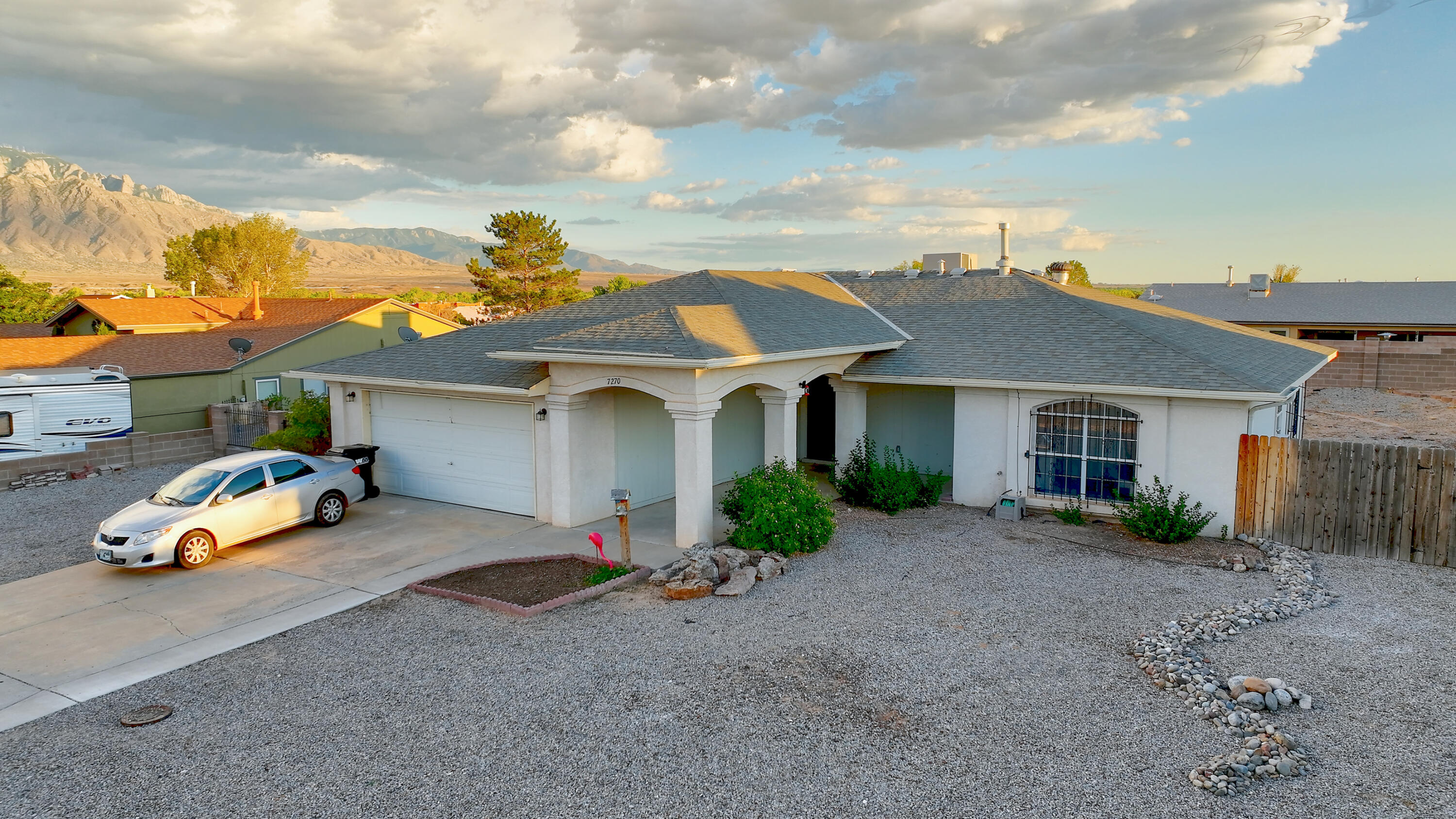7270 Pajarito Road NE