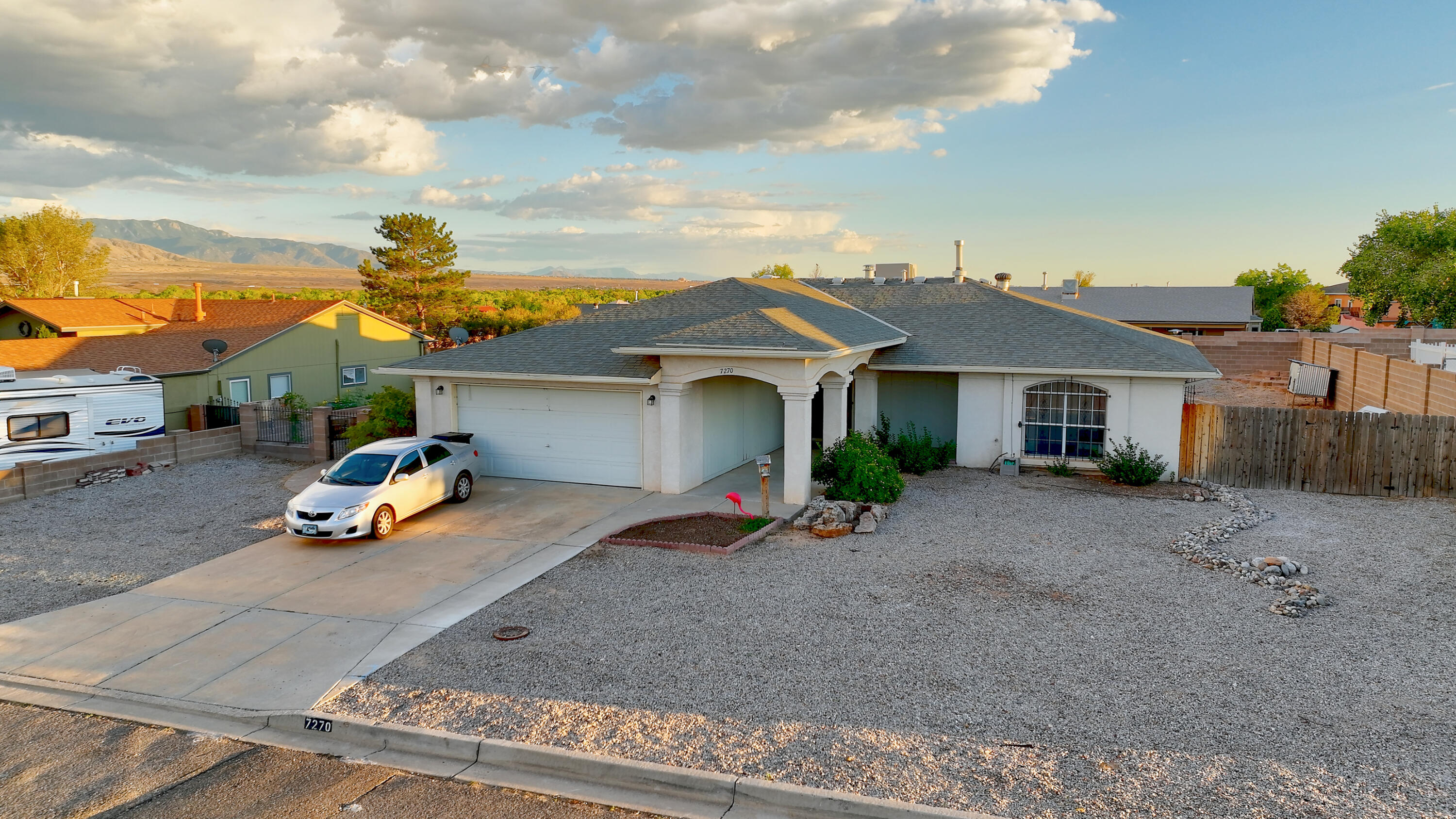 7270 Pajarito Road NE