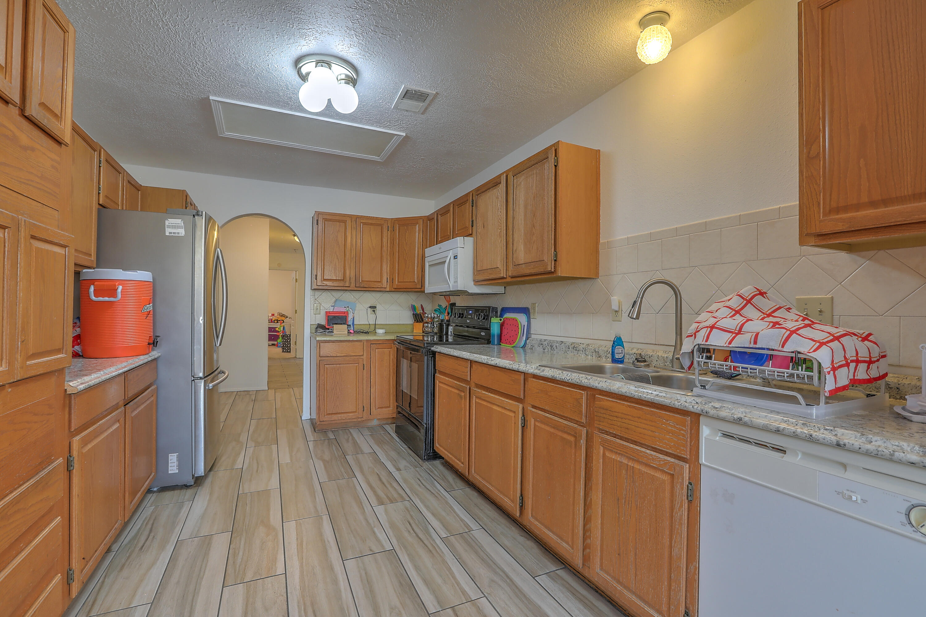 7270 Pajarito Road NE