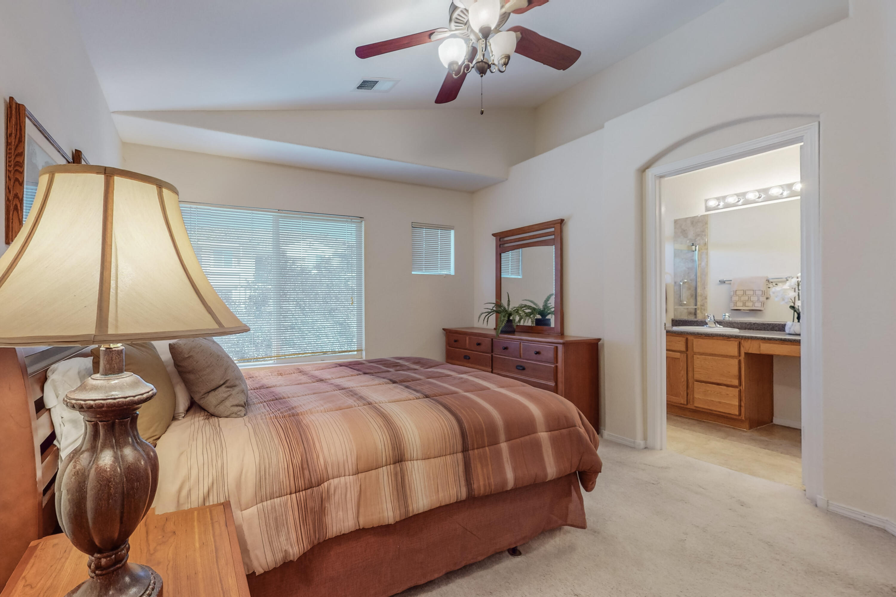 6501 San Antonio Drive NE Unit: 3702