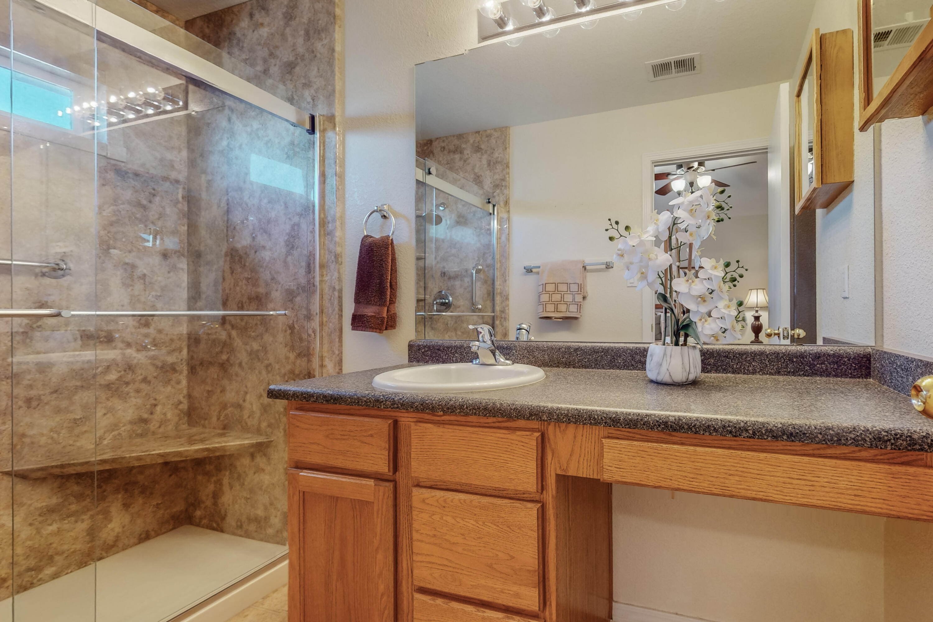 6501 San Antonio Drive NE Unit: 3702
