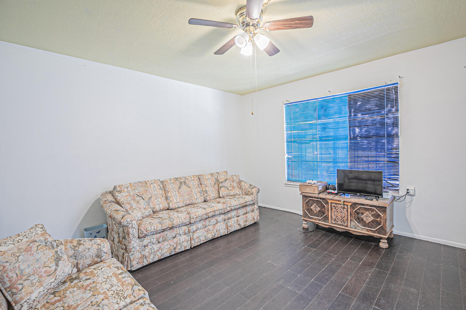 2300 Rosendo Garcia Road SW
