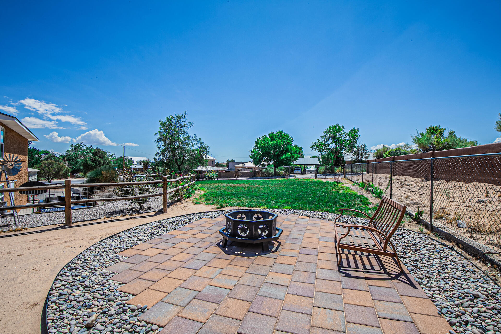 735 Canal Boulevard SW