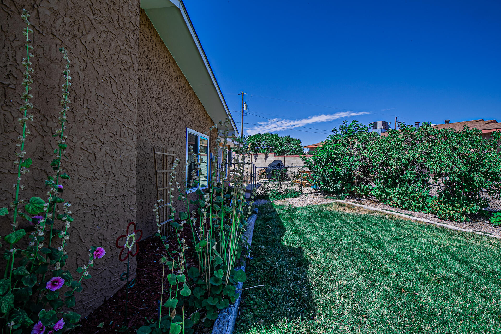 735 Canal Boulevard SW
