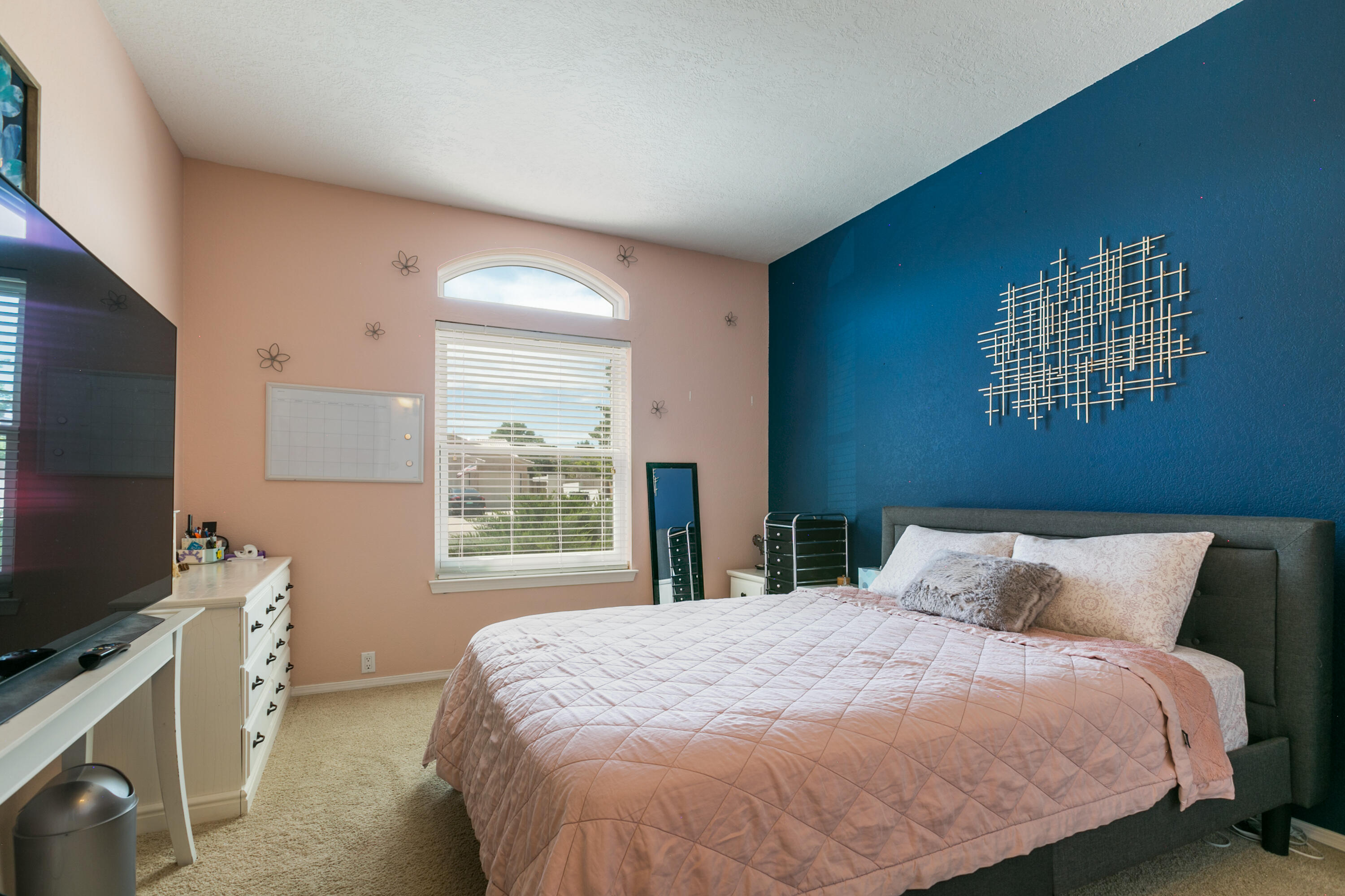 3177 Ashkirk Loop SE