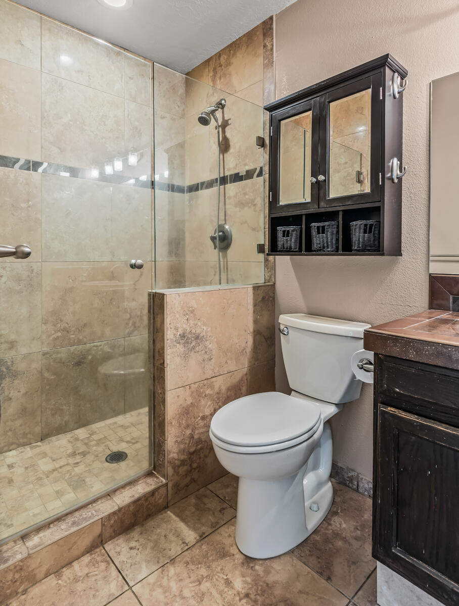 6456 Monte Serrano