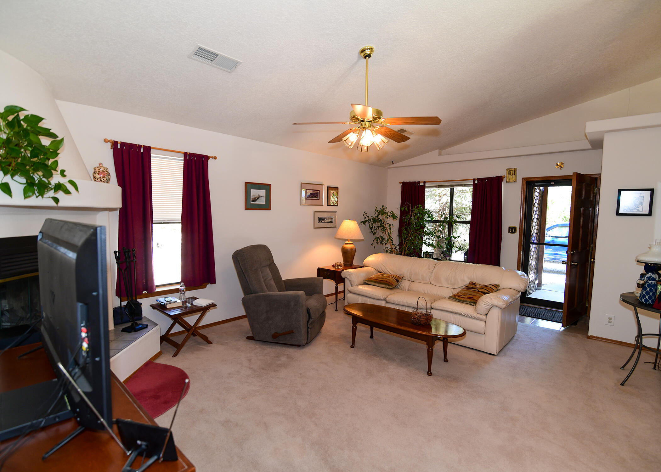 39 Mulberry Loop