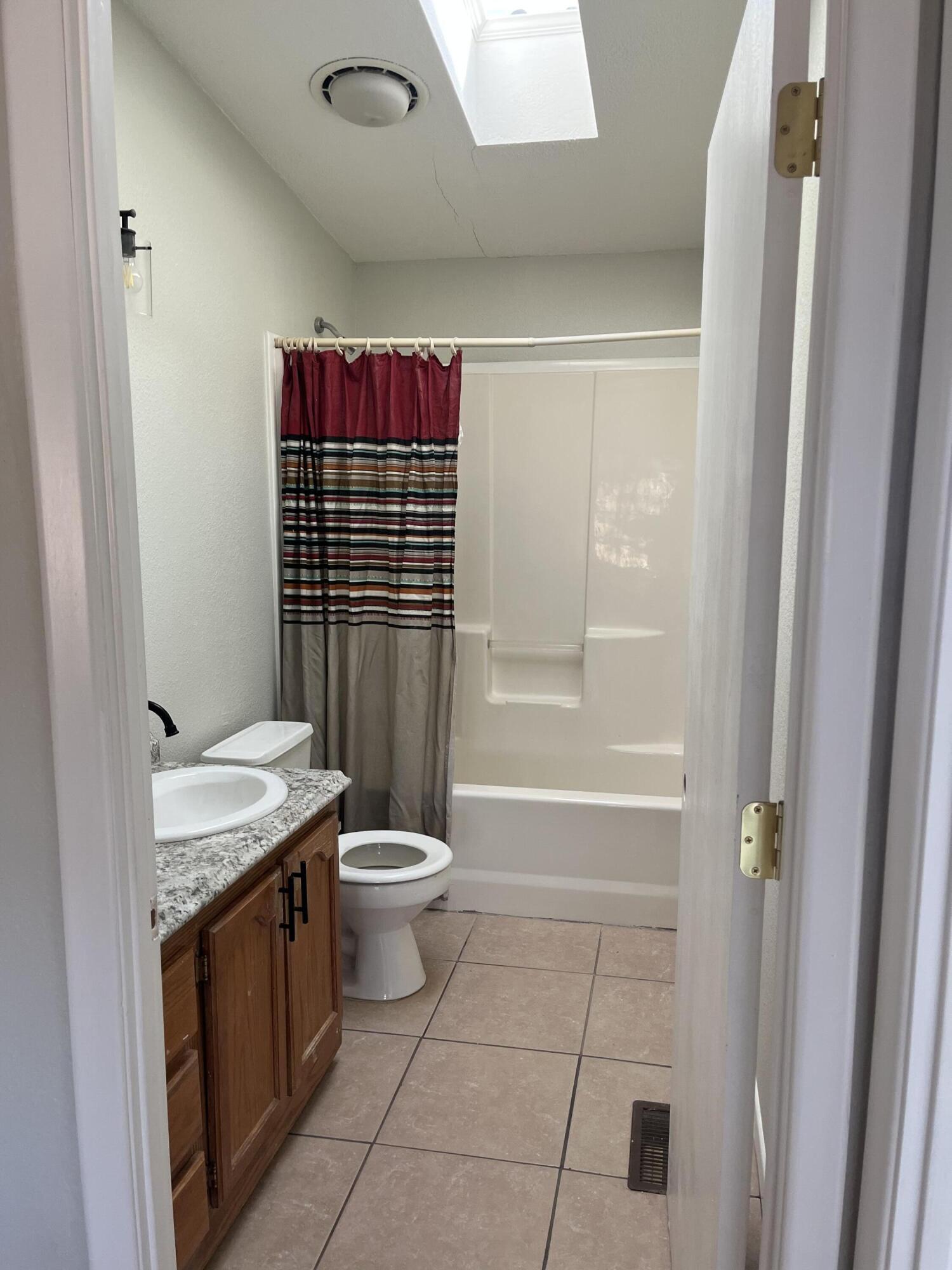 22 Abu Court