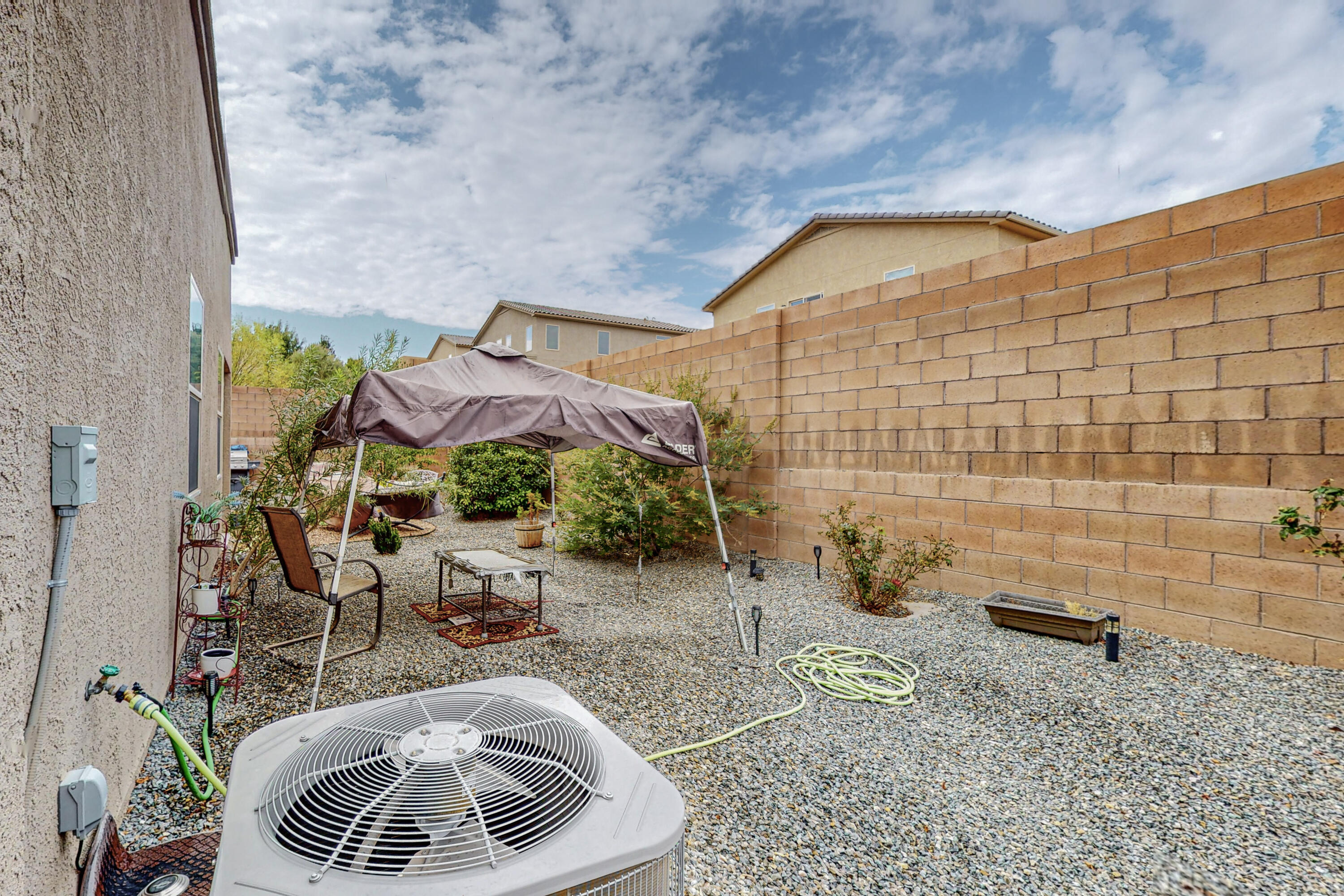 721 Loma Pinon Loop NE