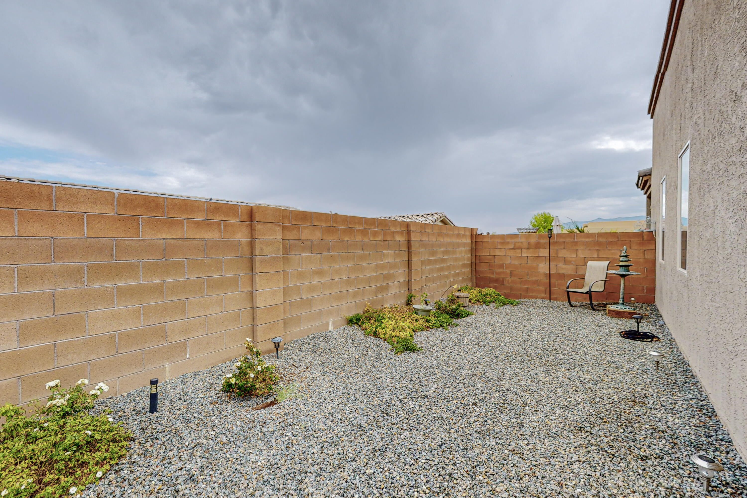 721 Loma Pinon Loop NE