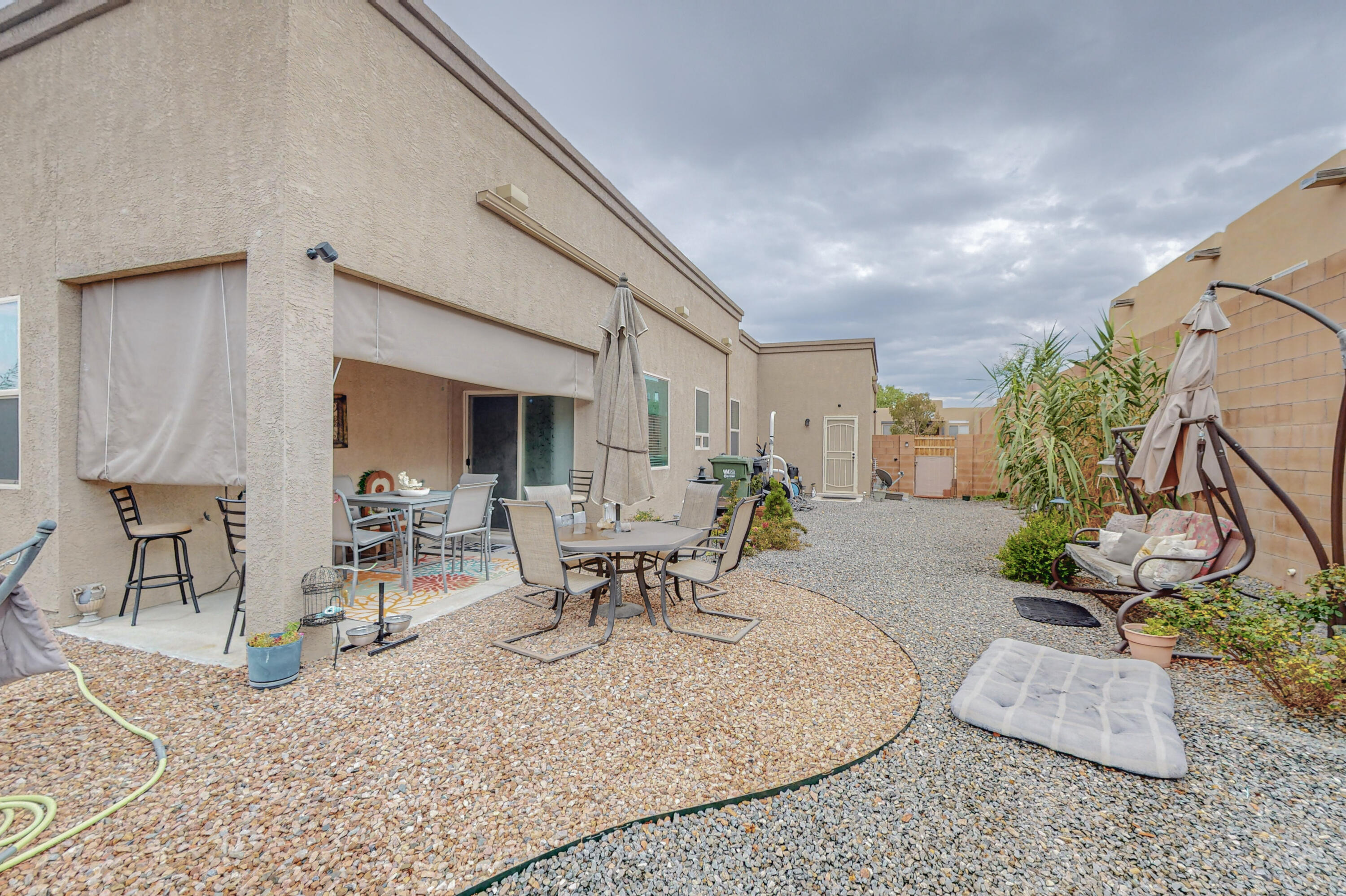 721 Loma Pinon Loop NE