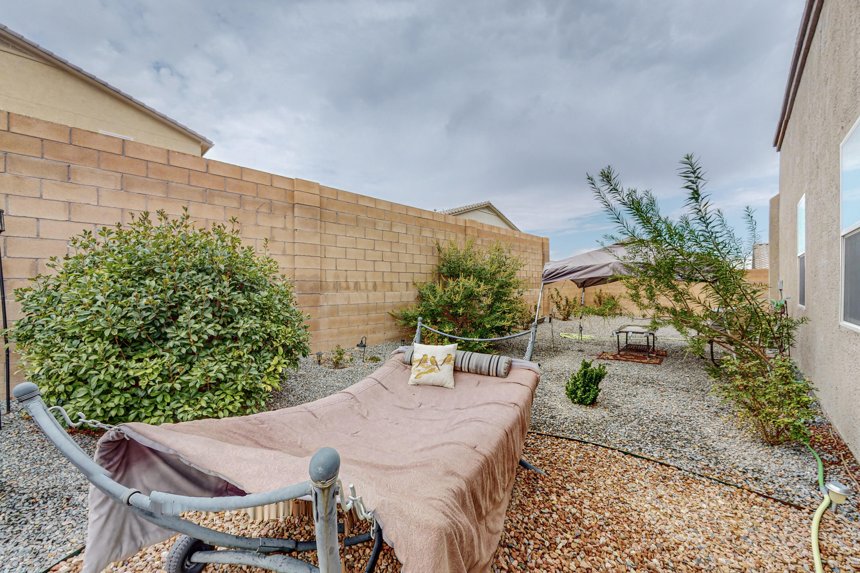 721 Loma Pinon Loop NE