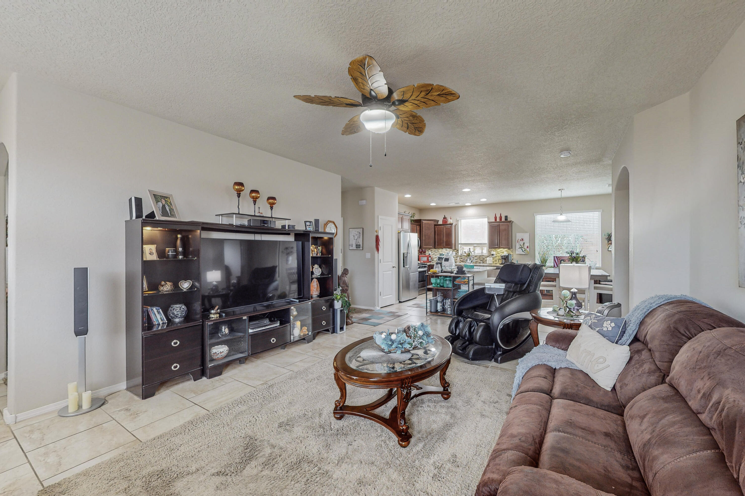 721 Loma Pinon Loop NE