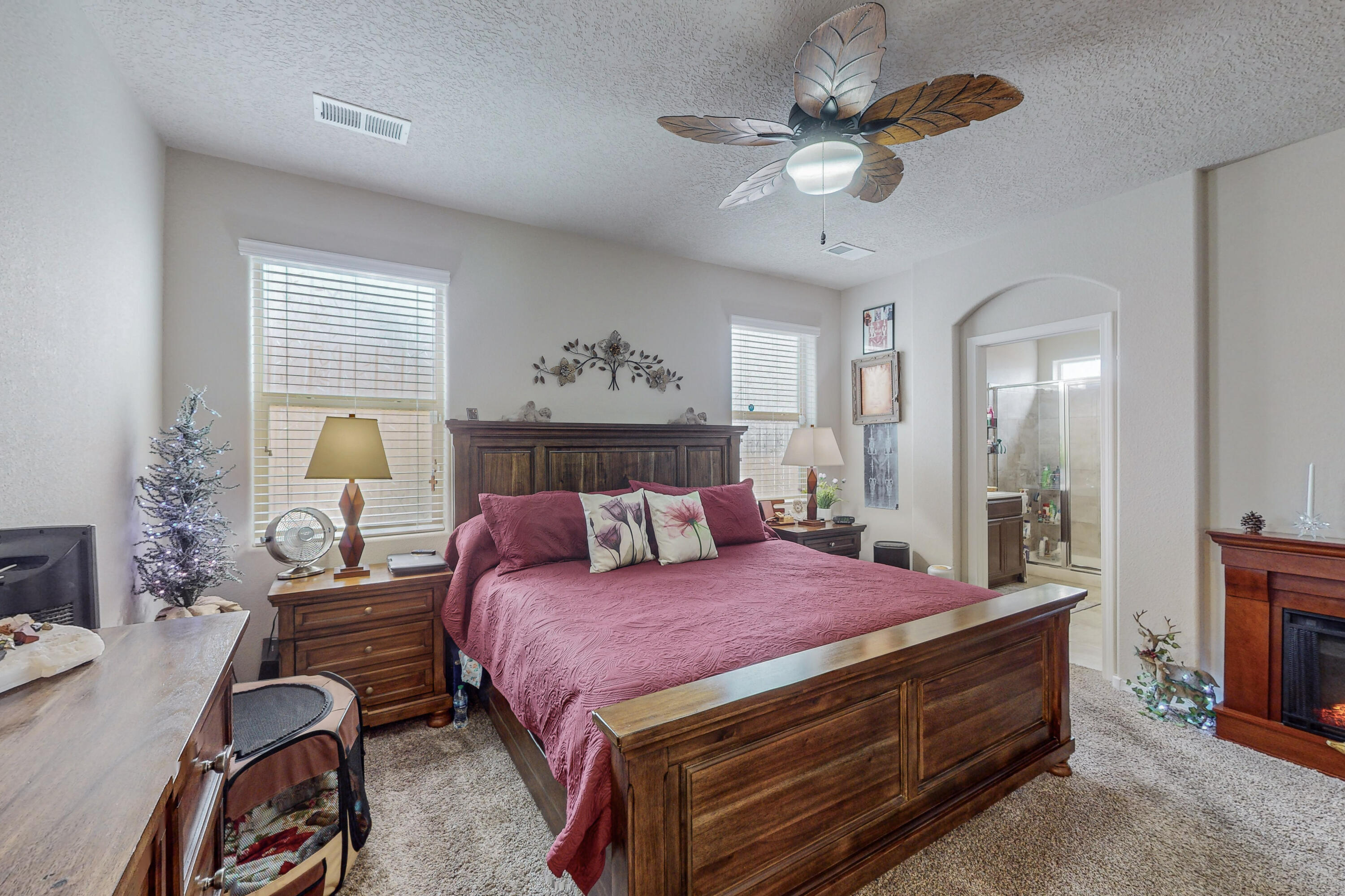 721 Loma Pinon Loop NE