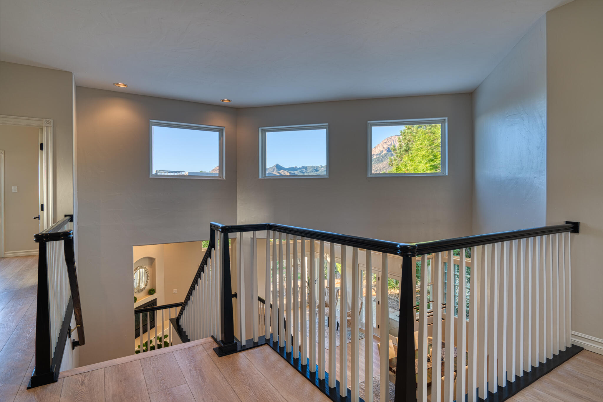 12307 Crested Moss Road NE