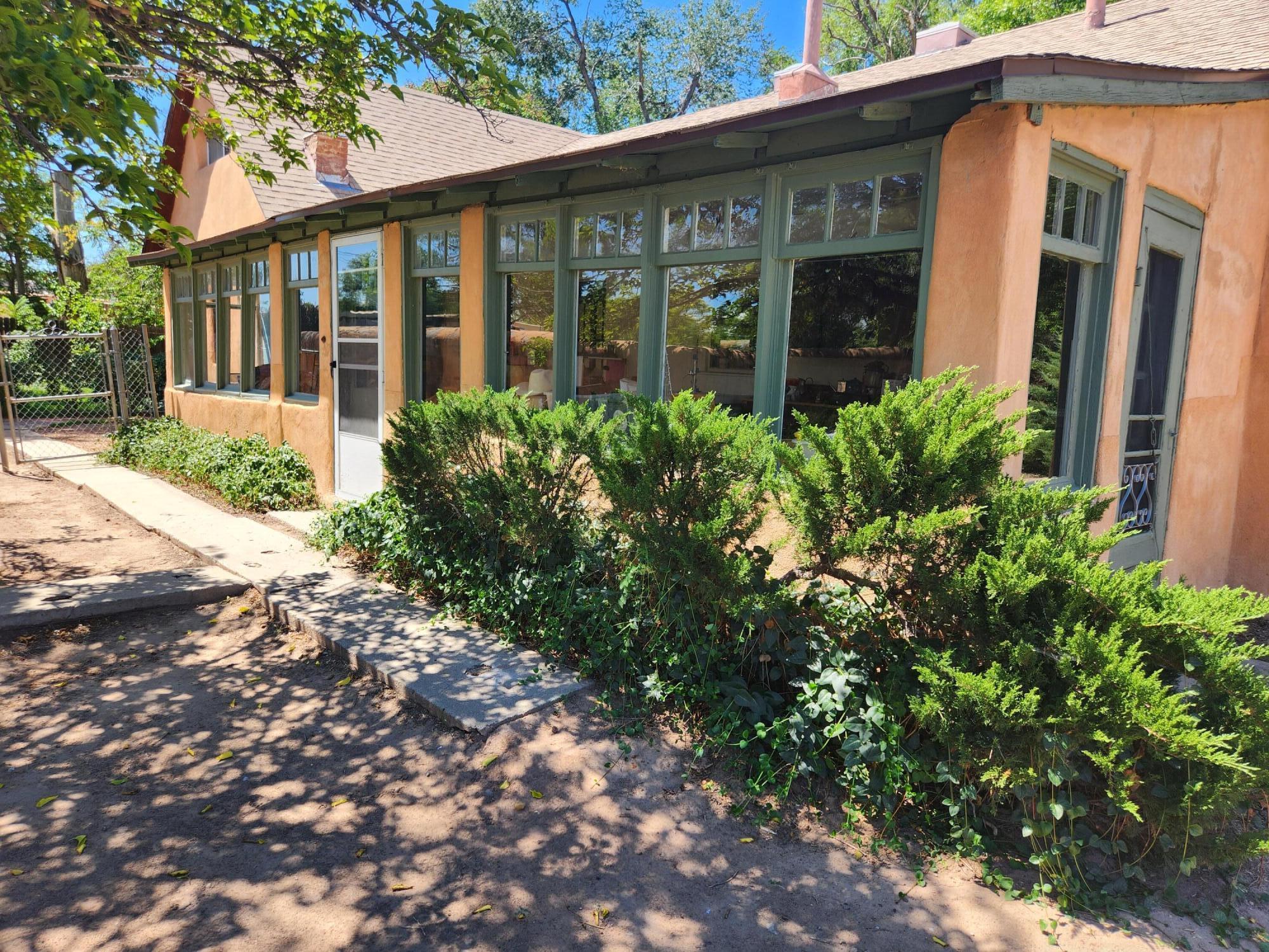 1329 Cordova Avenue NW
