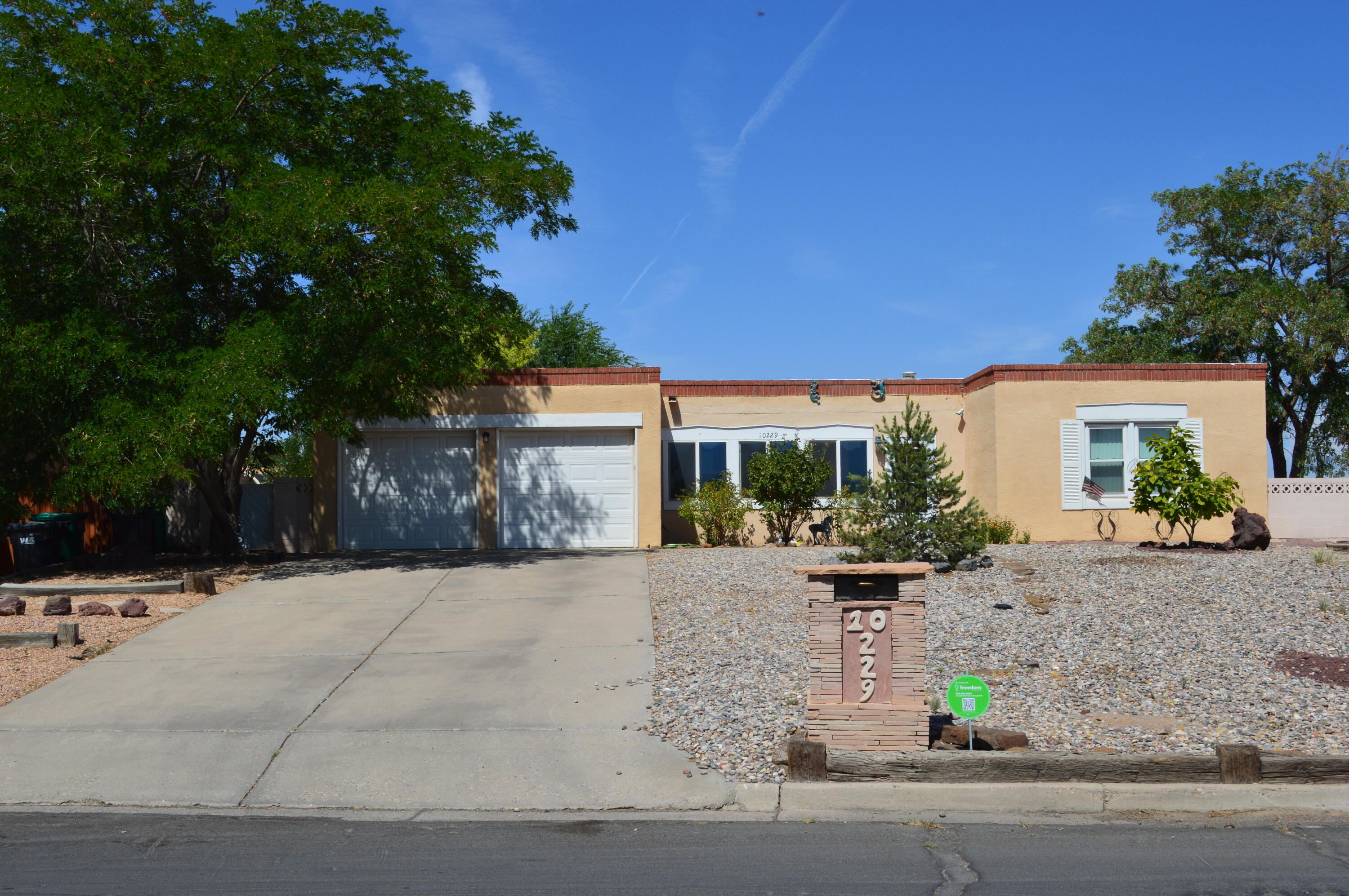 10229 Keeping Drive NW