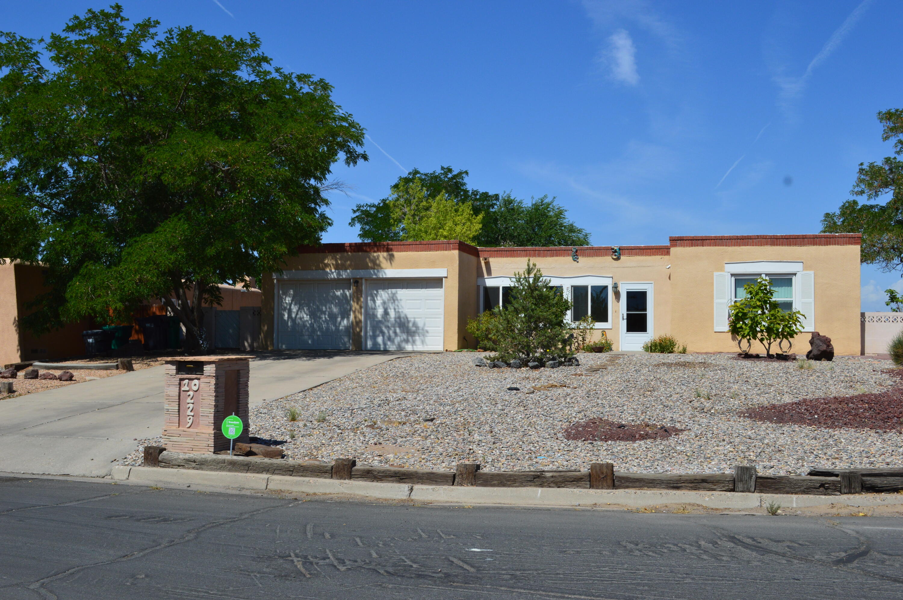 10229 Keeping Drive NW