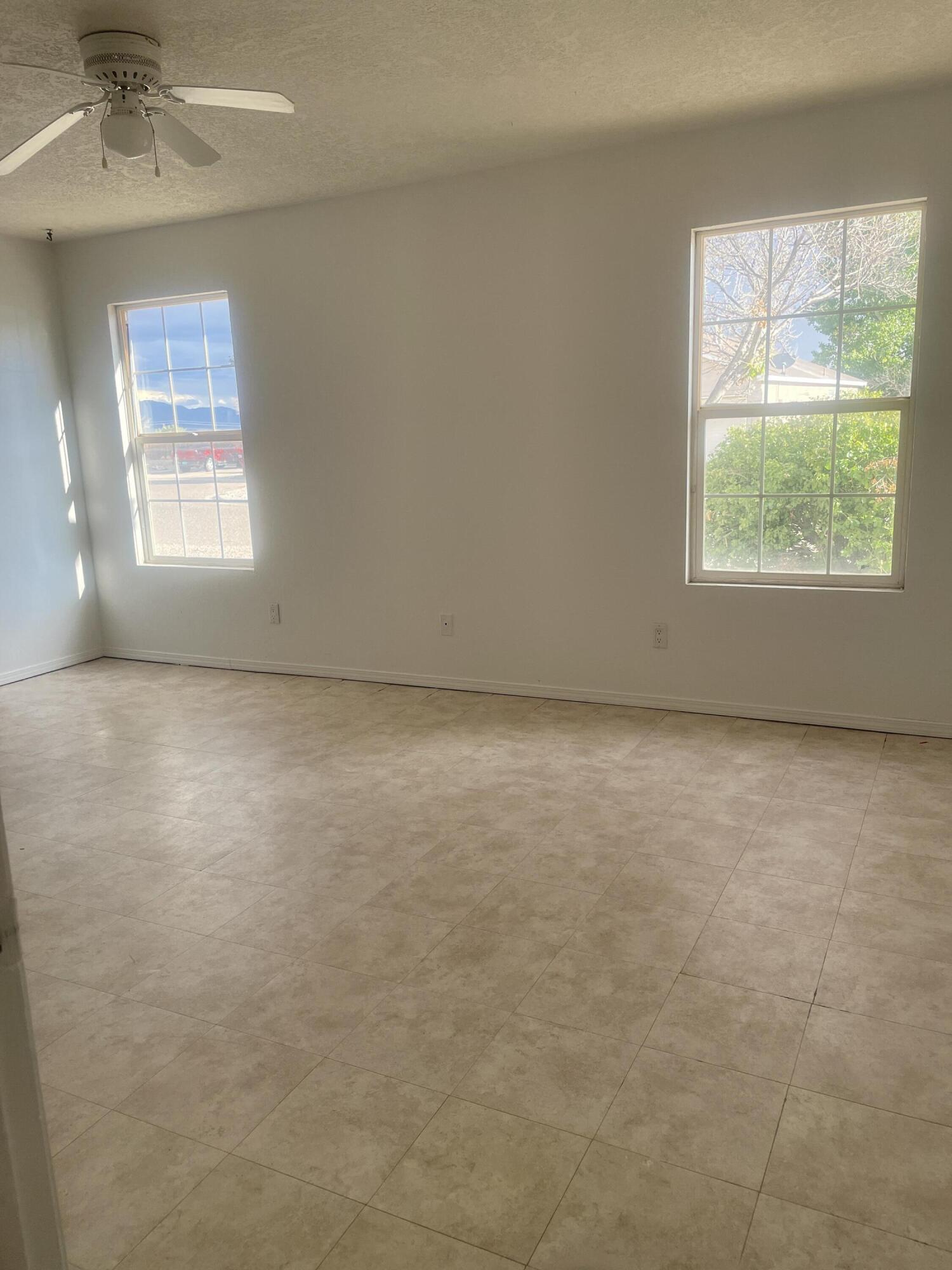 31 Violeta Place