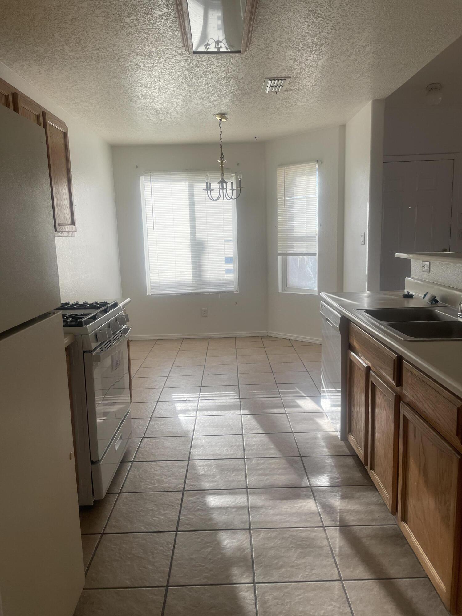 31 Violeta Place