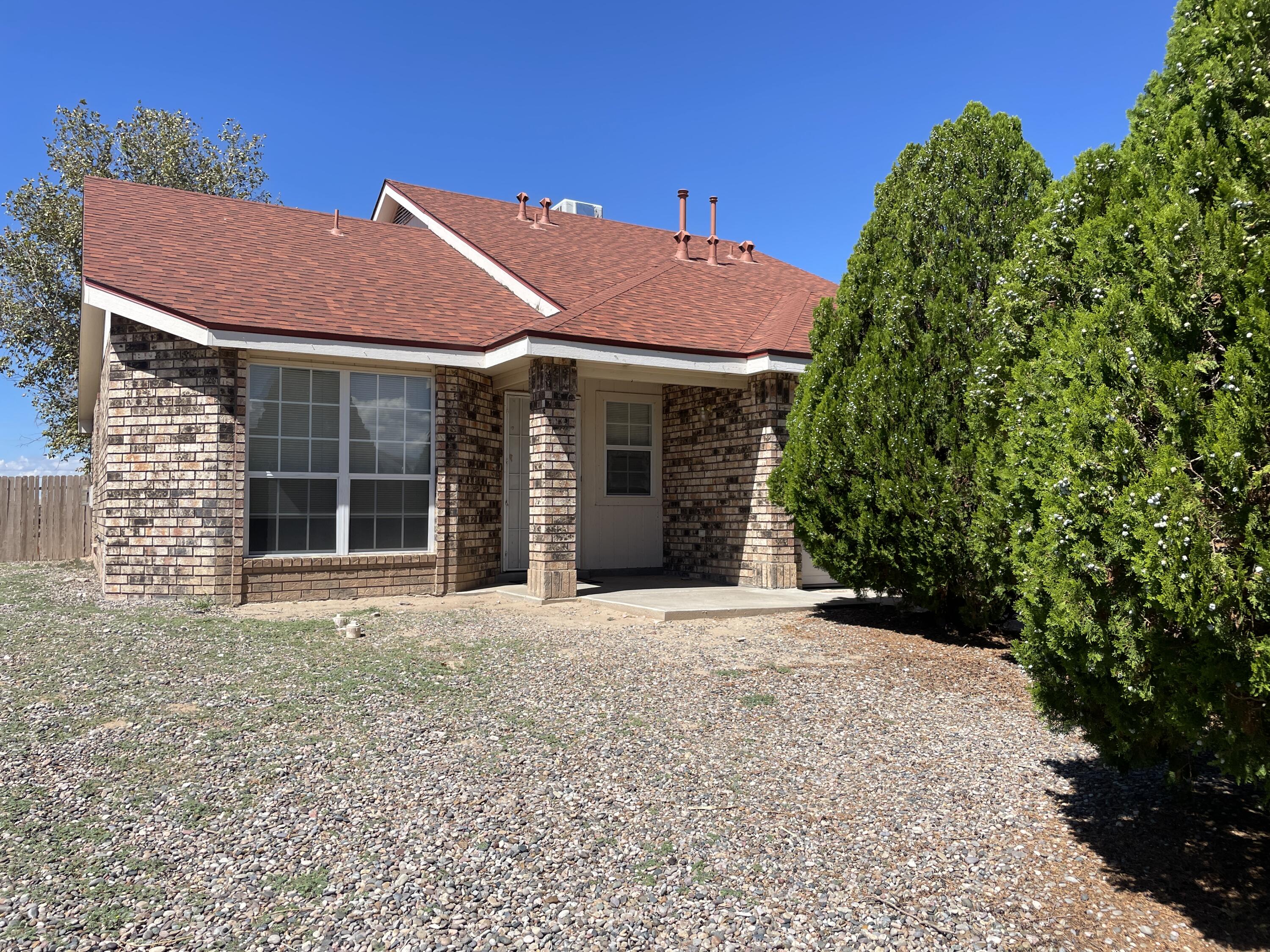 27 Apache Plume Road