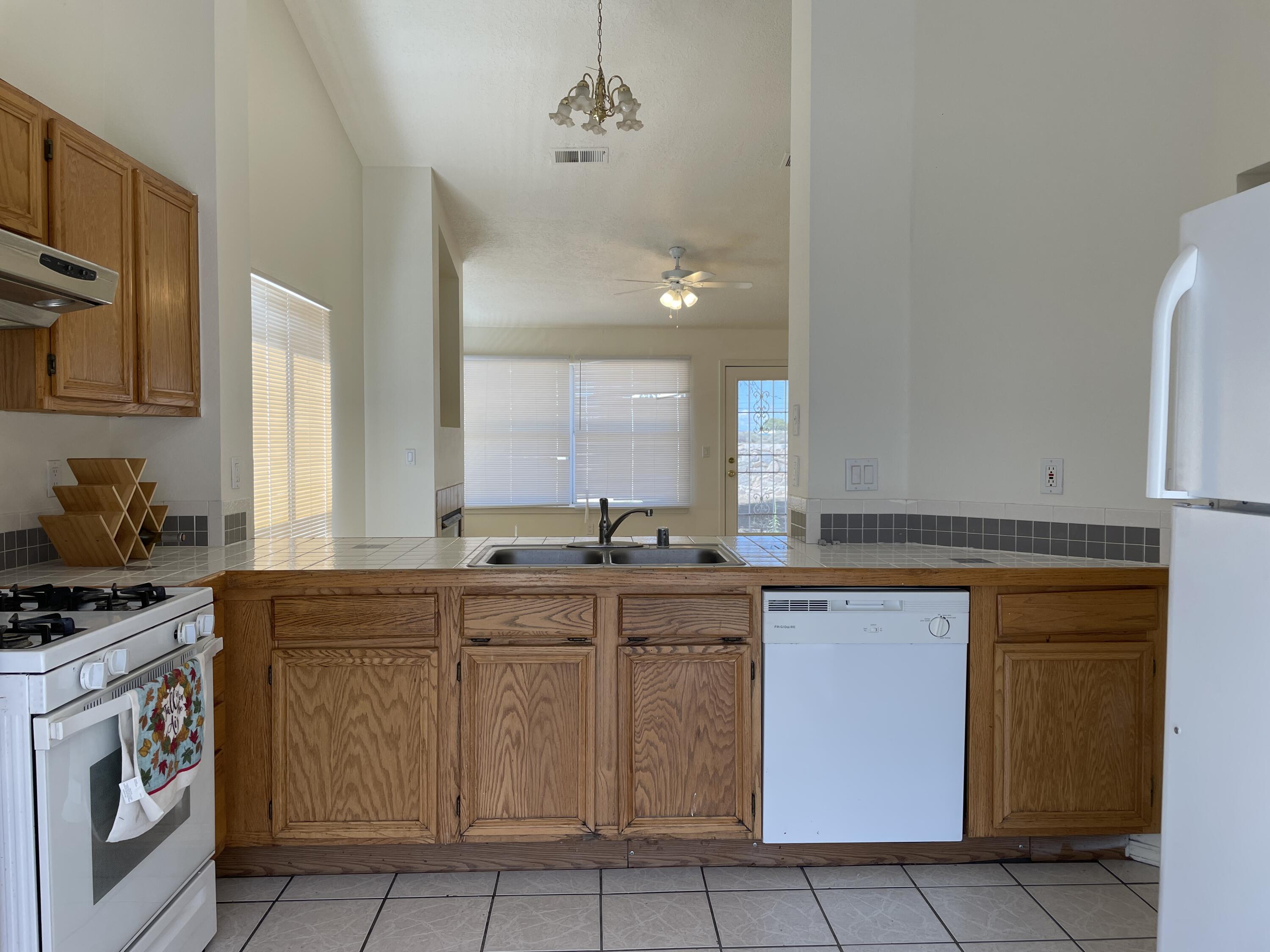 27 Apache Plume Road