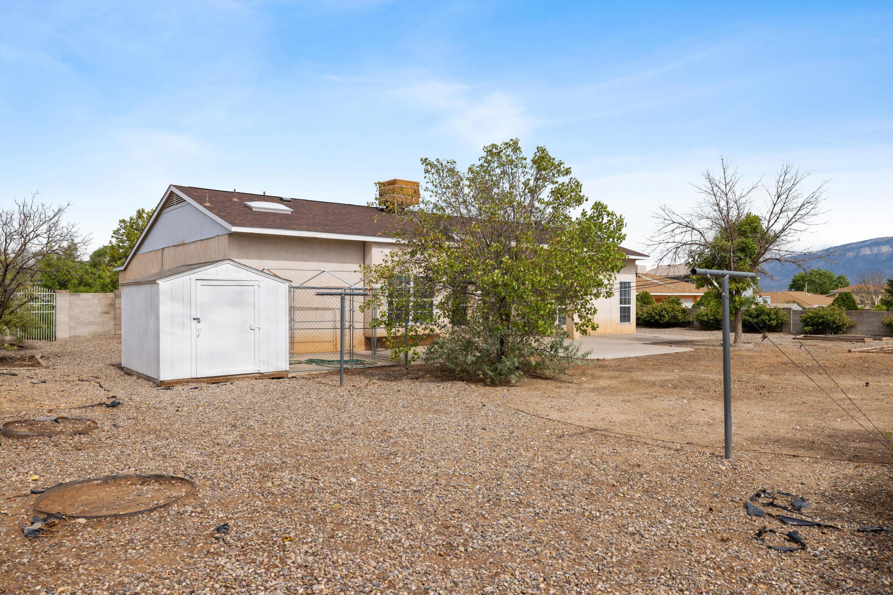 7200 Donet Court NE