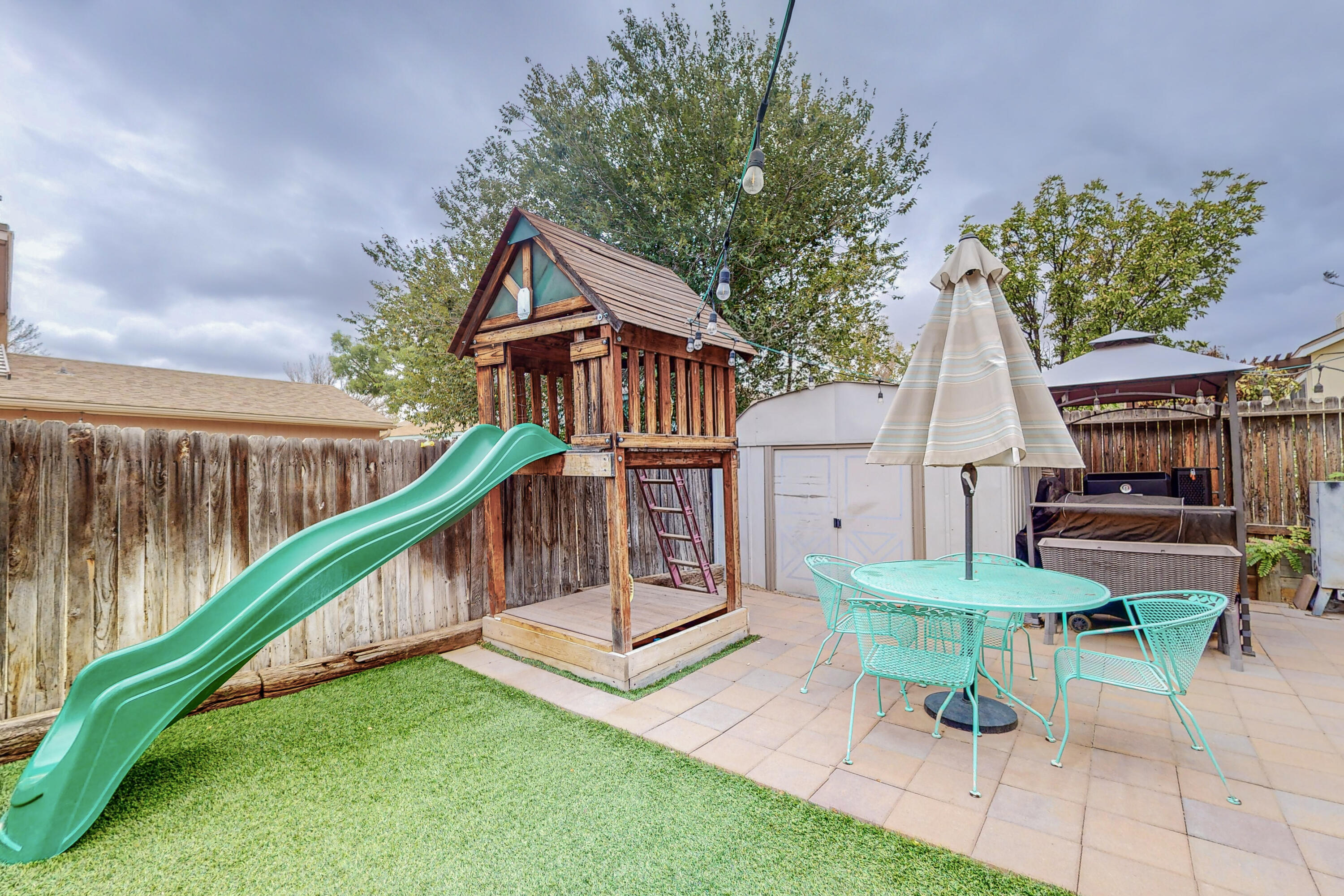 1354 Fireweed Drive NE