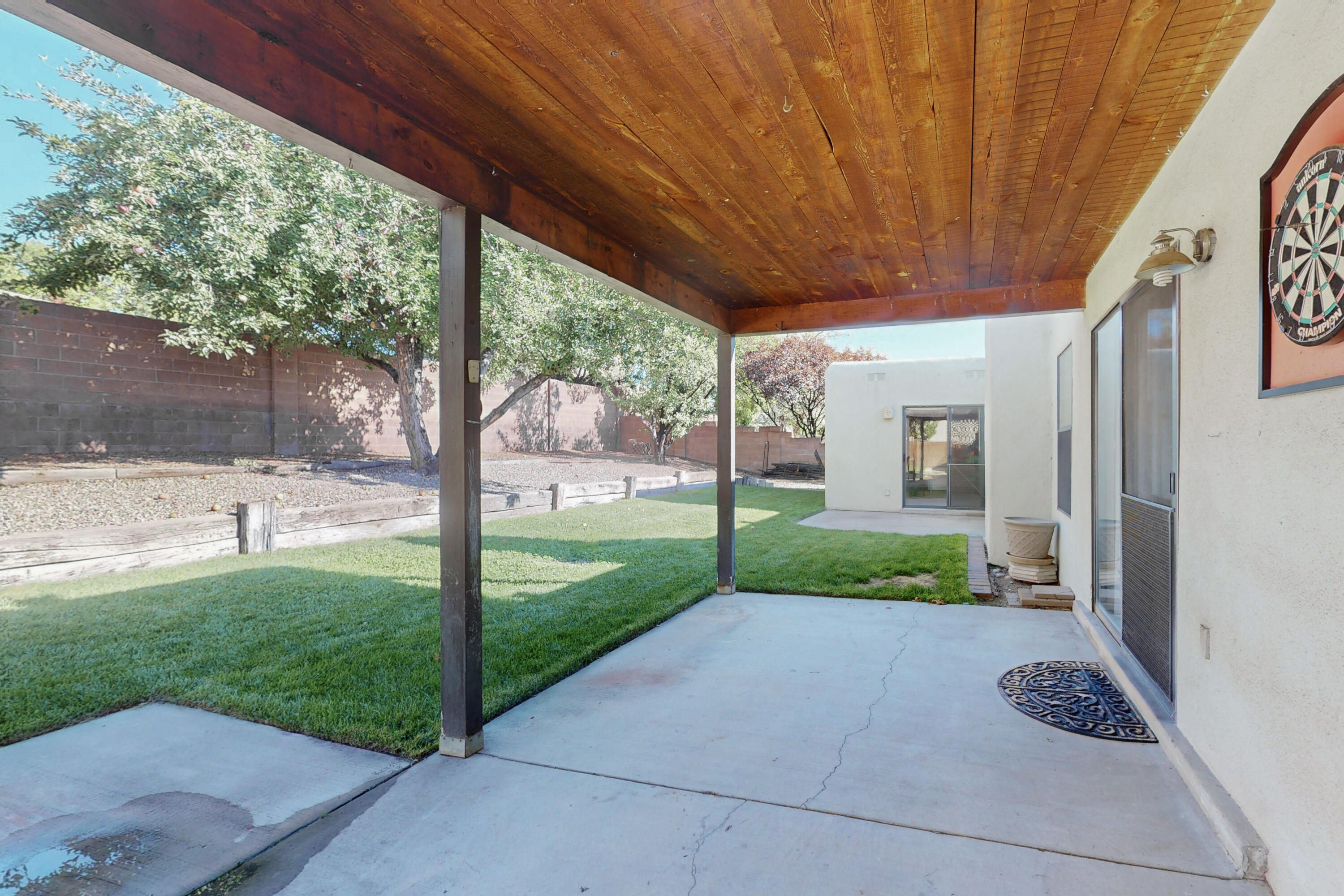 5414 Edwards Drive NE