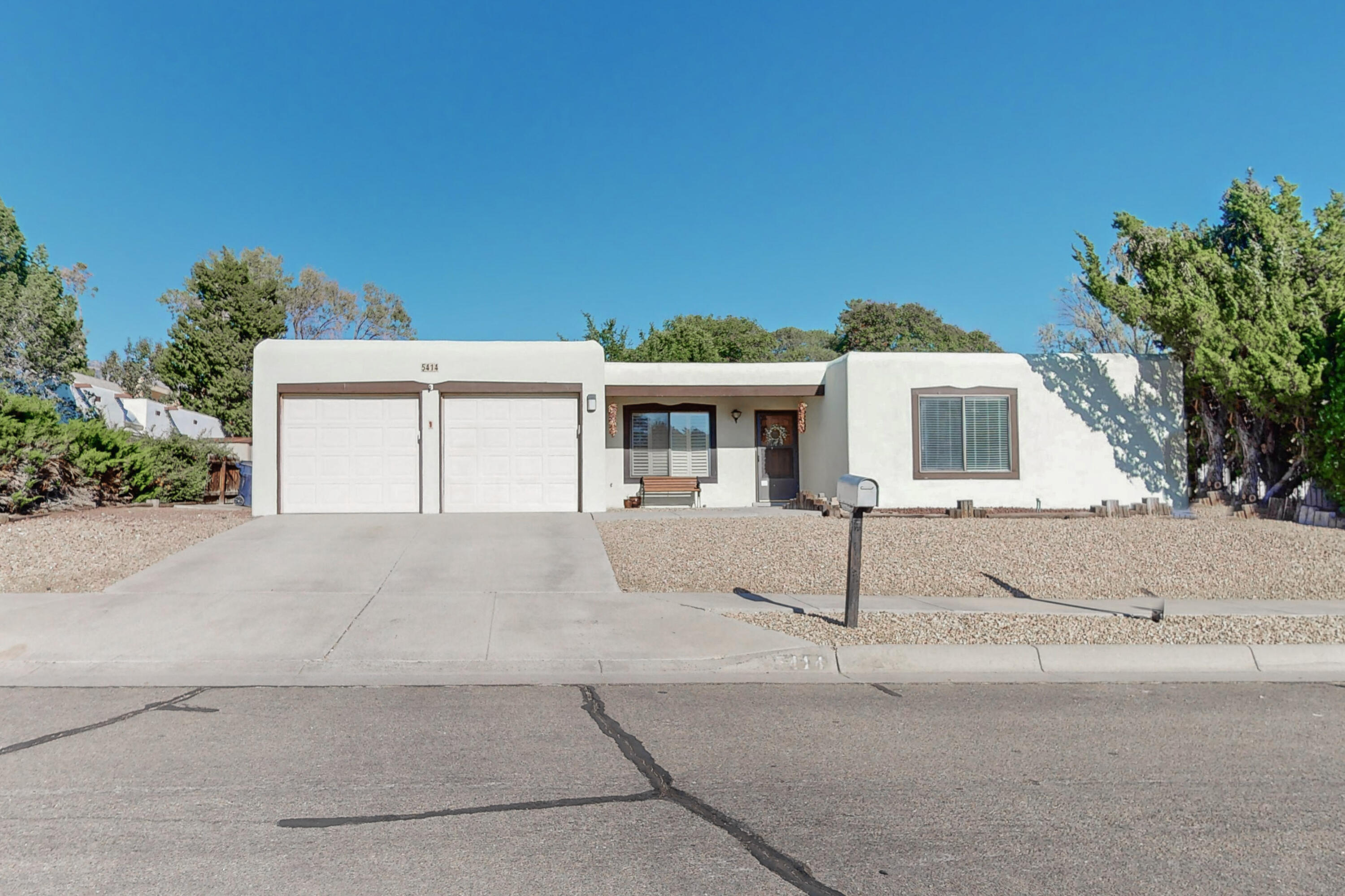 5414 Edwards Drive NE