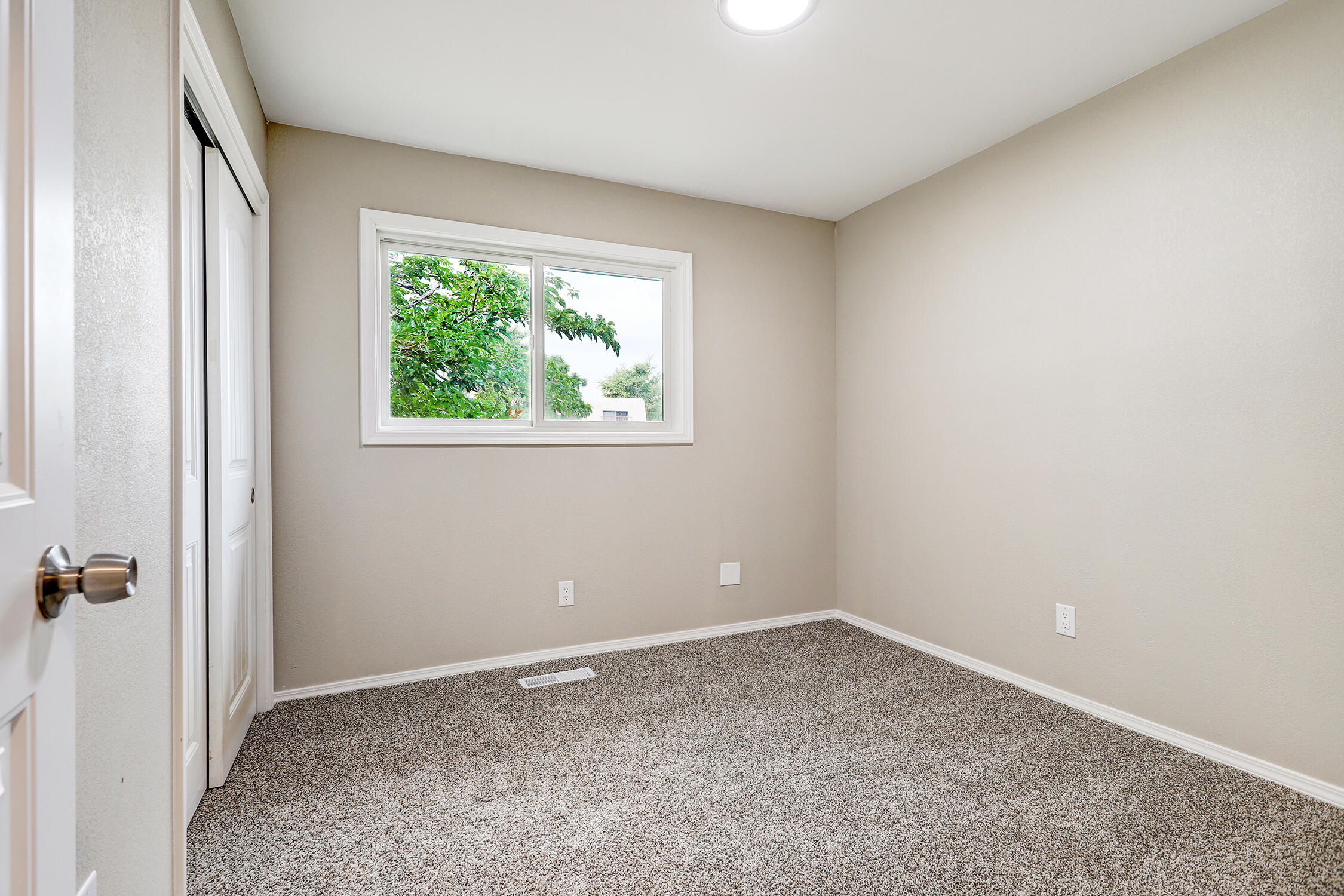 1804 Sandler Court NE