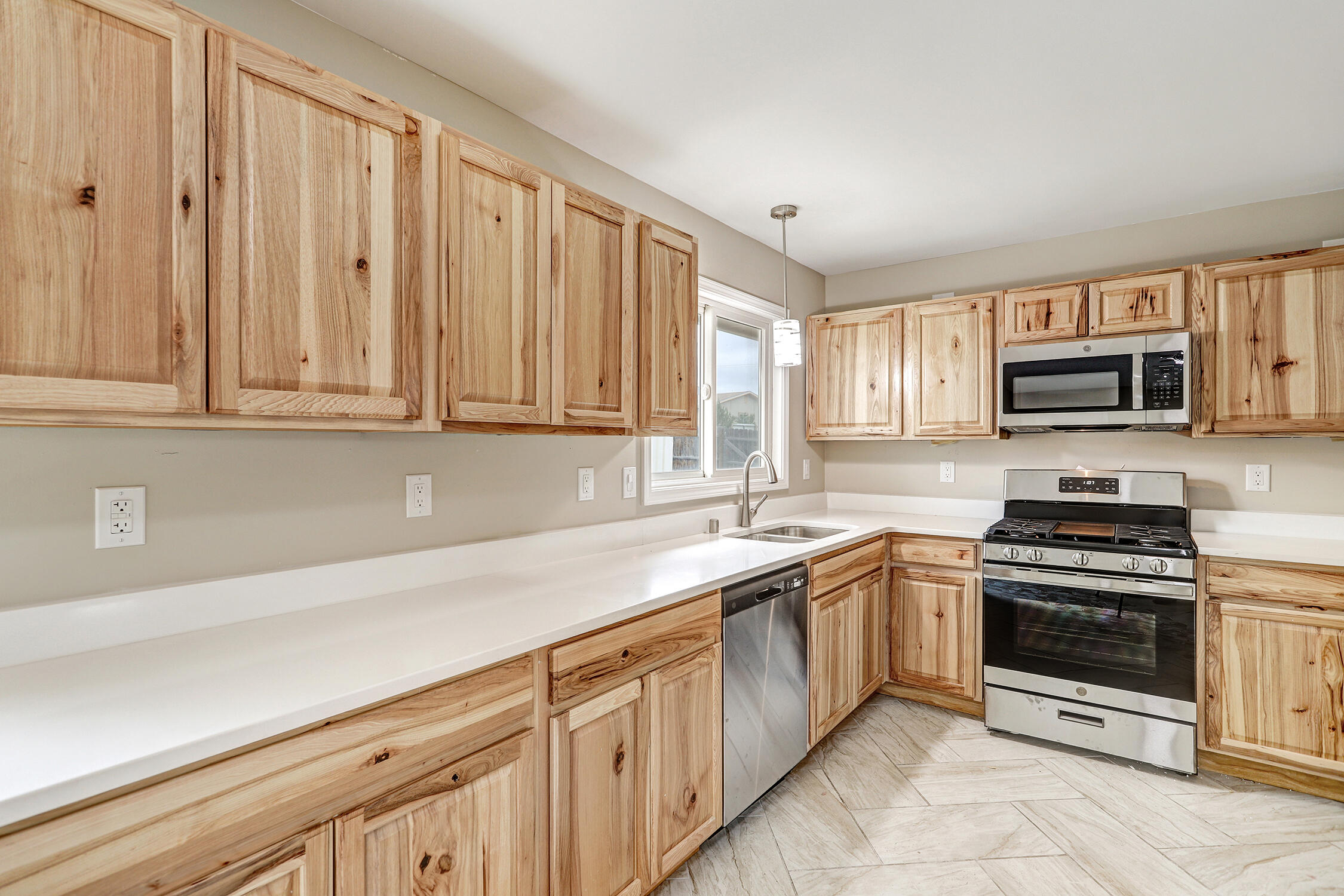 1804 Sandler Court NE