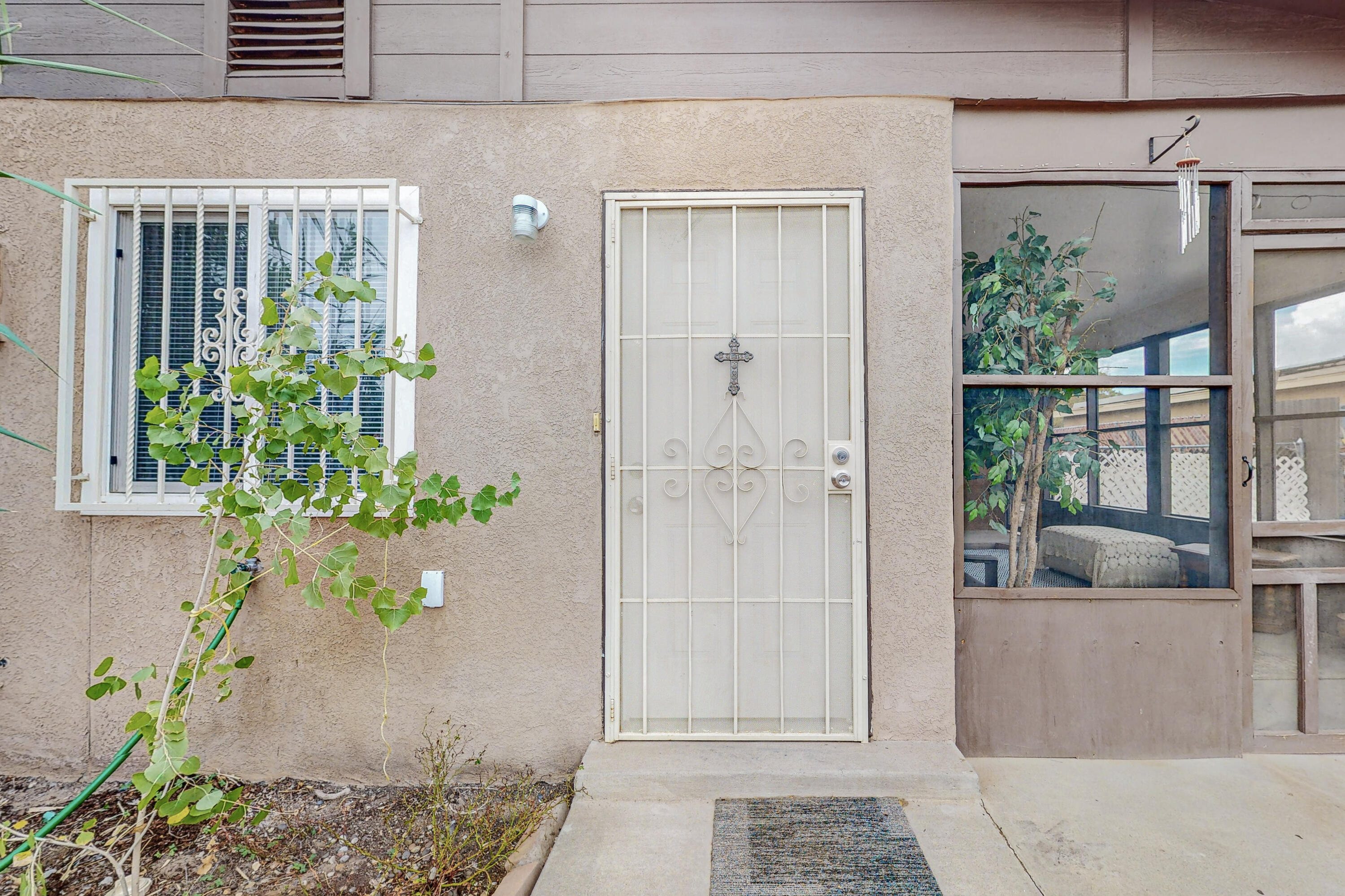 1141 Maple Street
