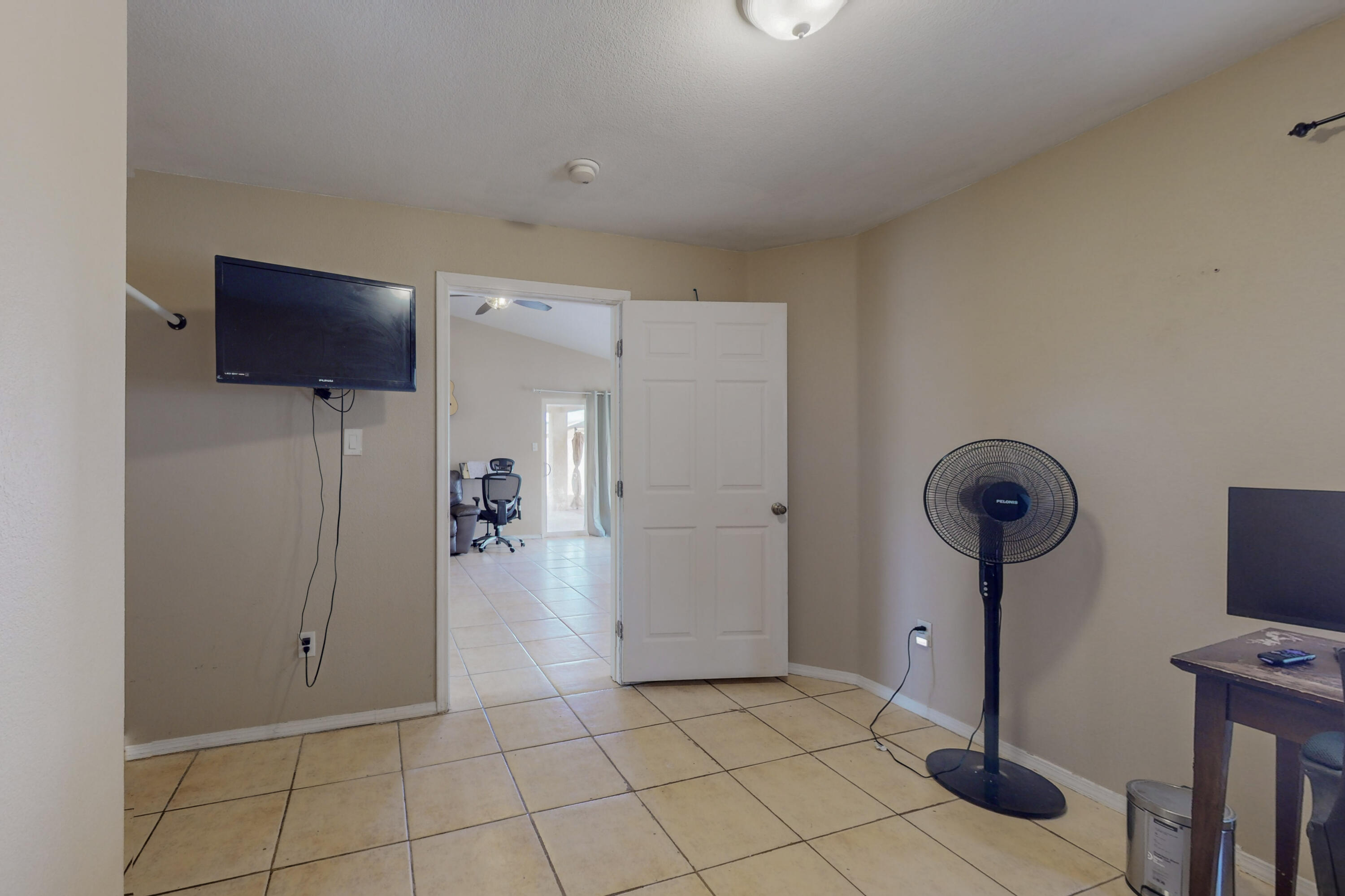 9805 Morning Sun Trail SW