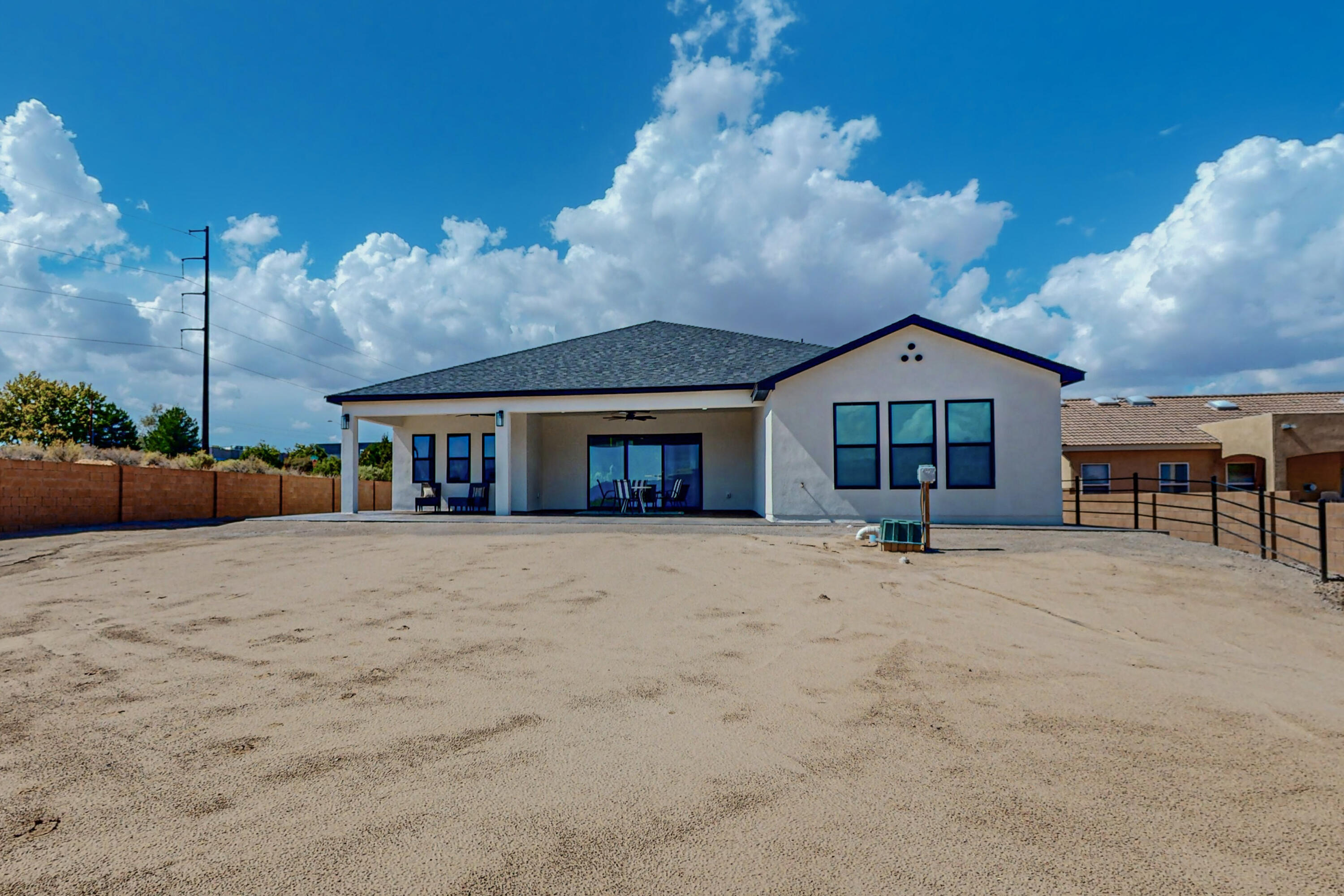 704 Chihuahua Road NE