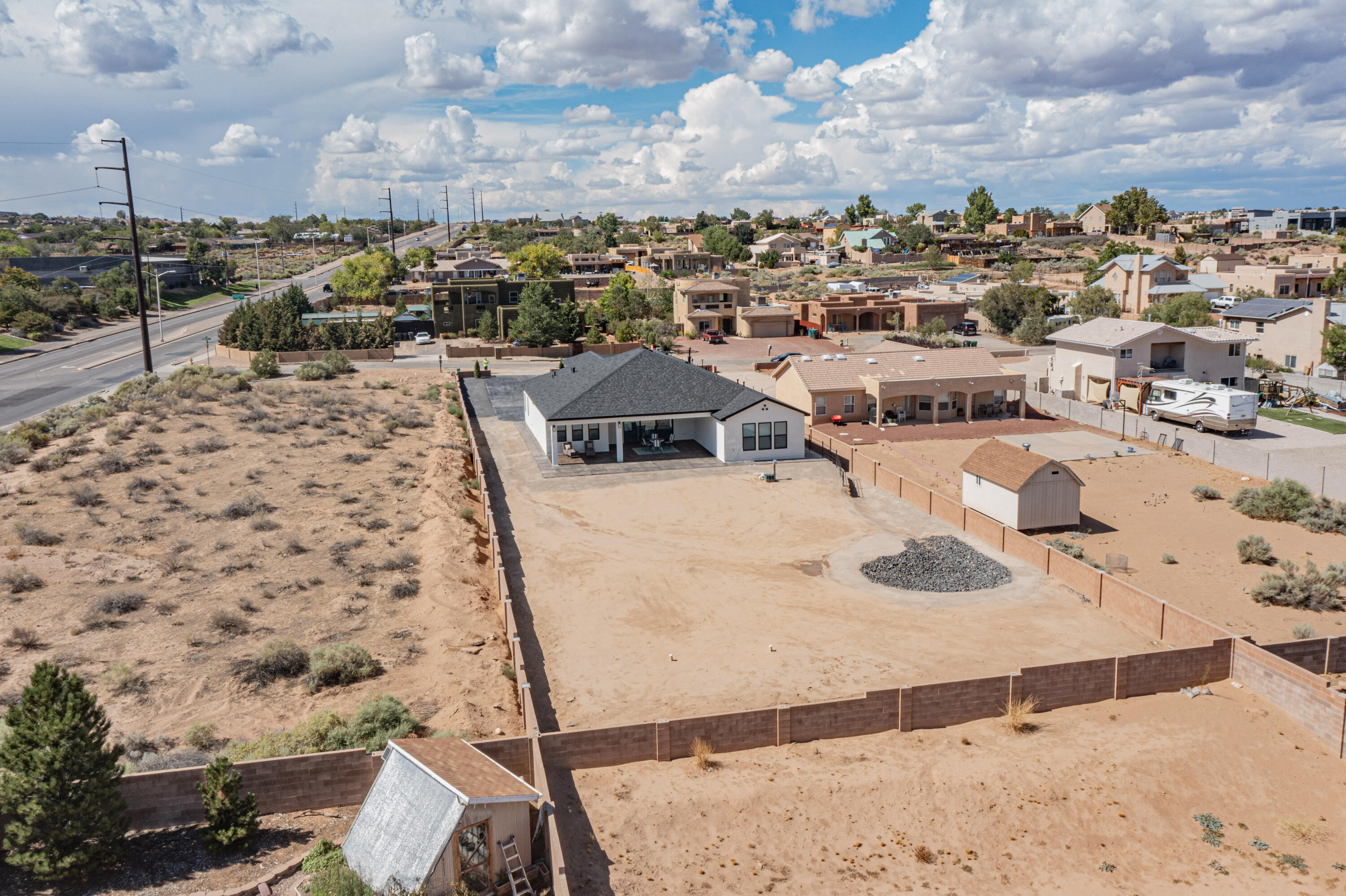 704 Chihuahua Road NE