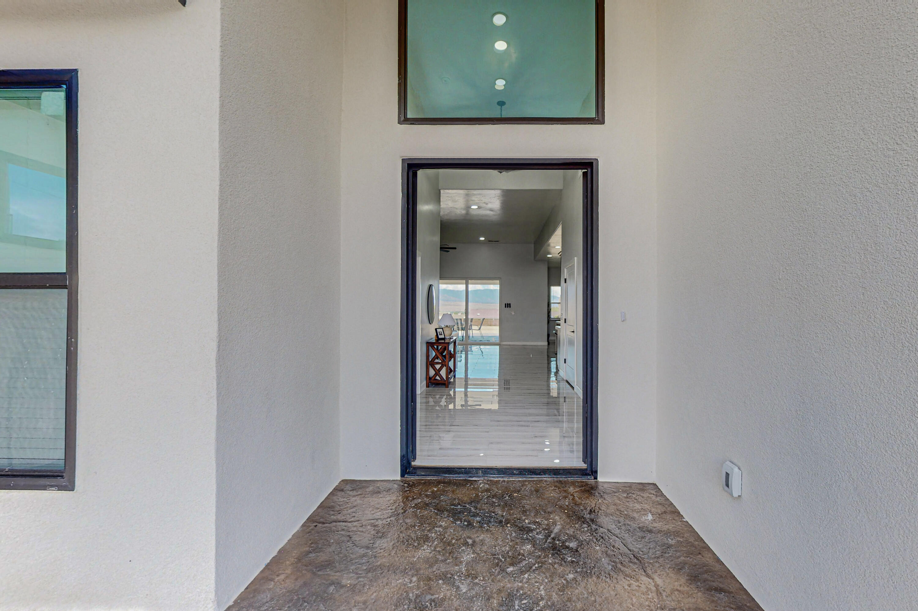 704 Chihuahua Road NE