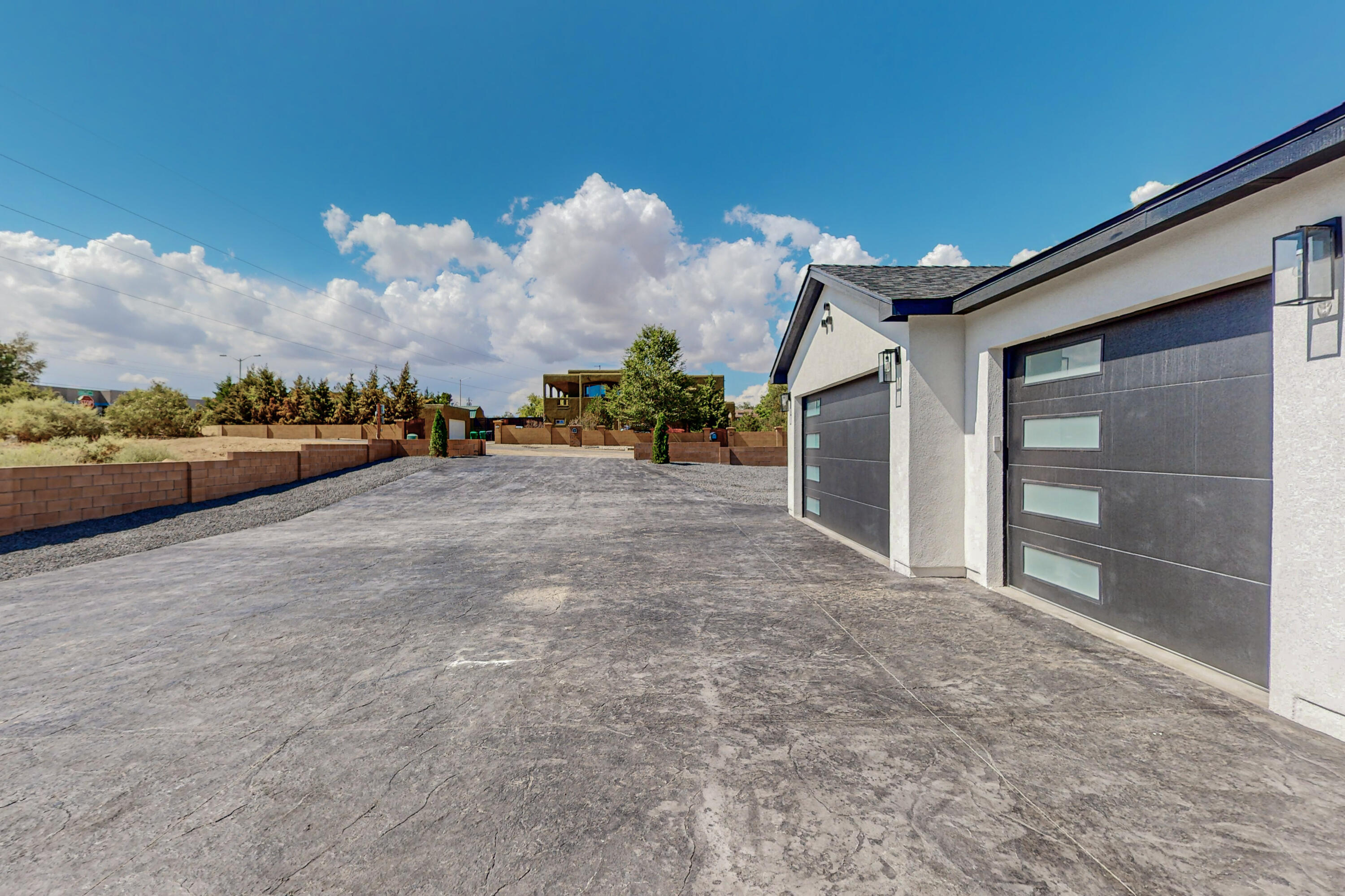 704 Chihuahua Road NE
