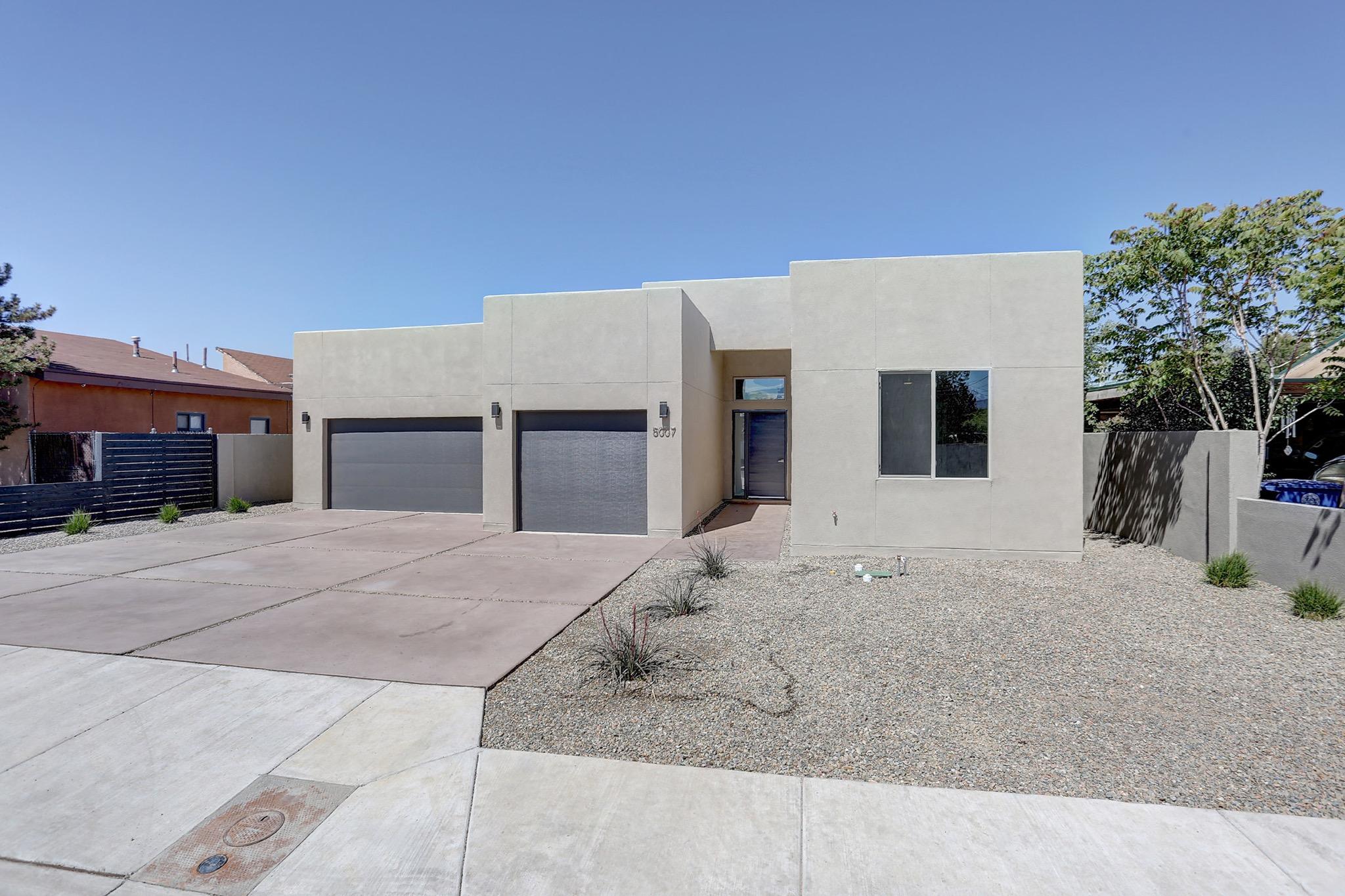 2216 Ana Court NW