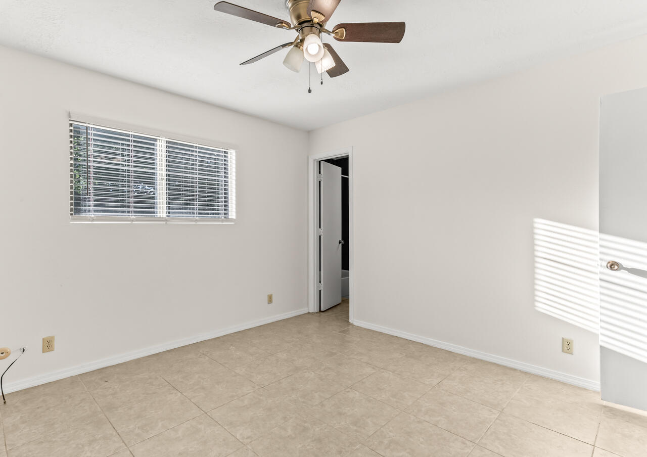 10524 Guadalajara Avenue NE