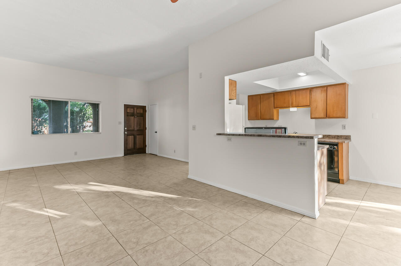 10524 Guadalajara Avenue NE