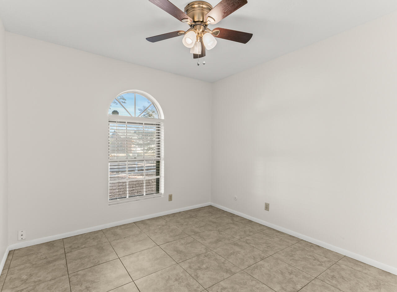 10524 Guadalajara Avenue NE