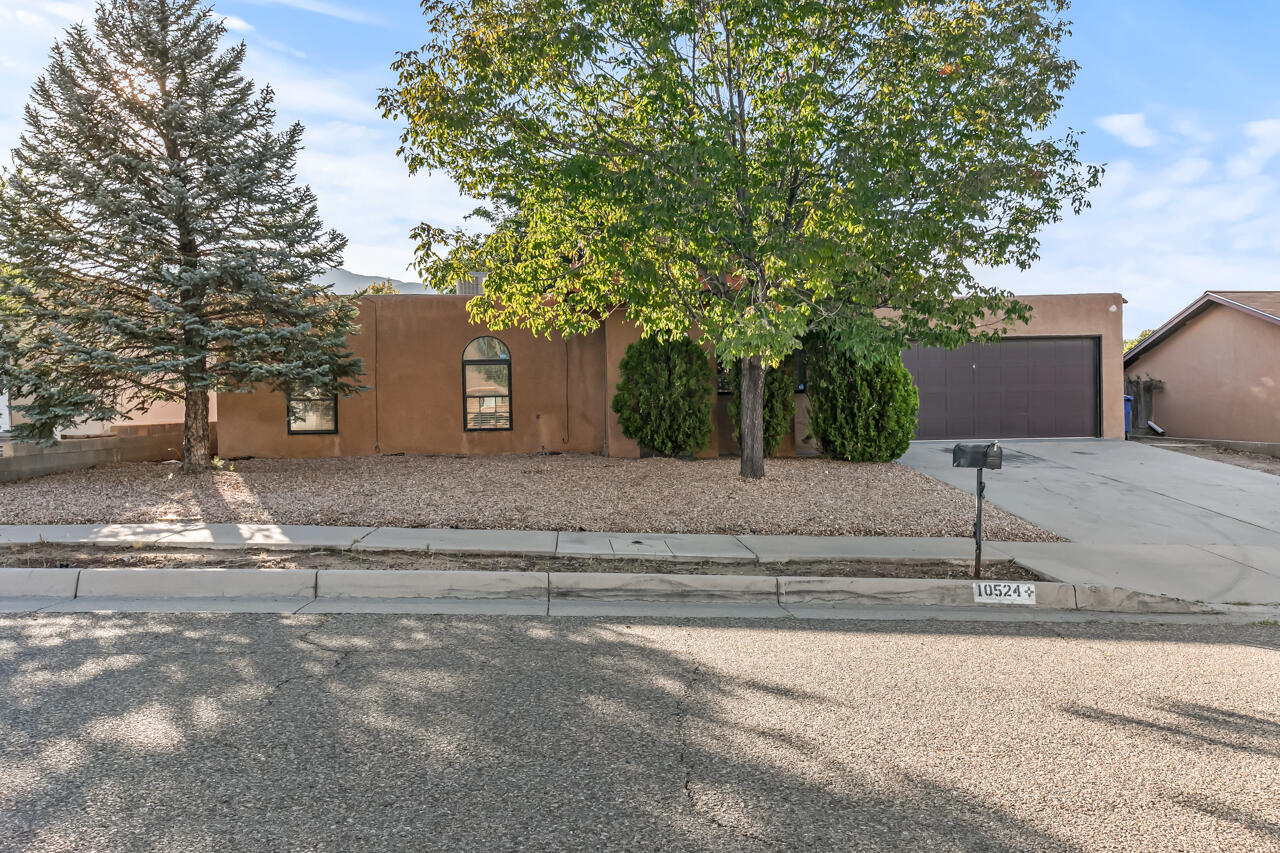10524 Guadalajara Avenue NE