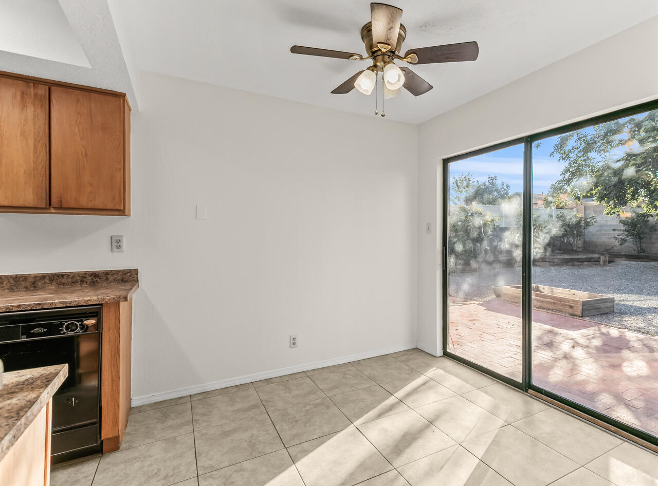 10524 Guadalajara Avenue NE