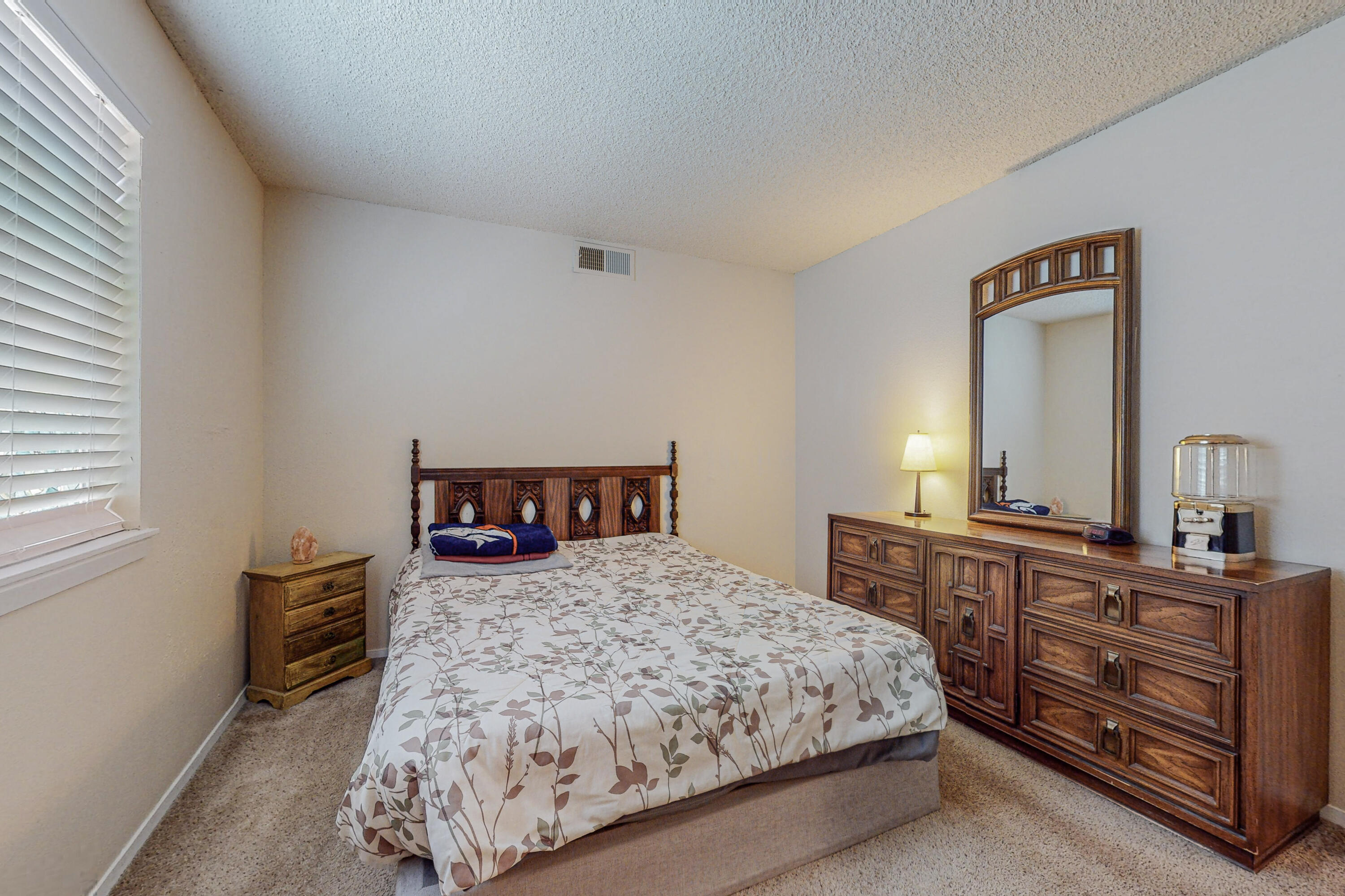 3501 Juan Tabo Boulevard NE Unit: H6