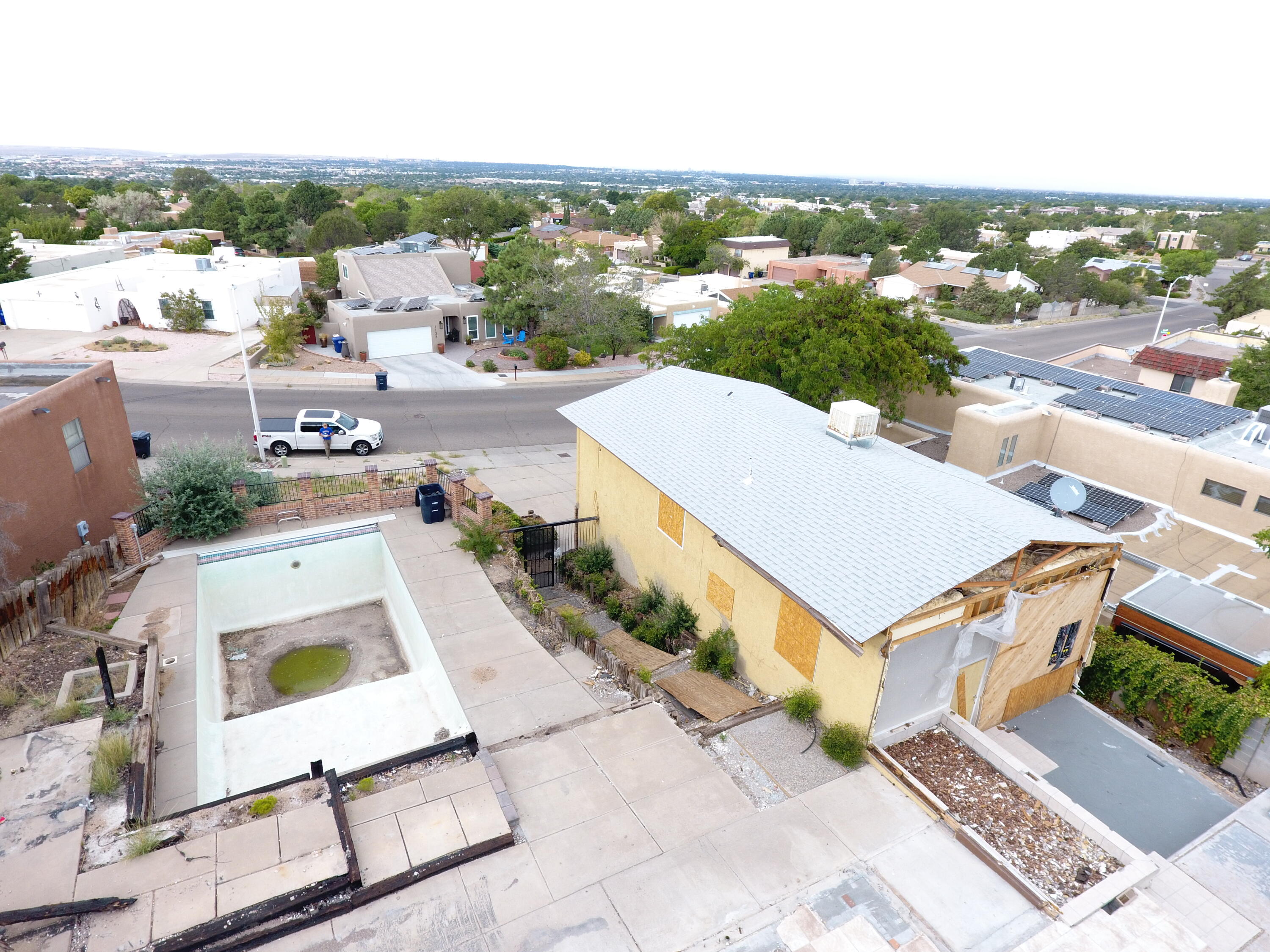 1136 Turner Drive NE