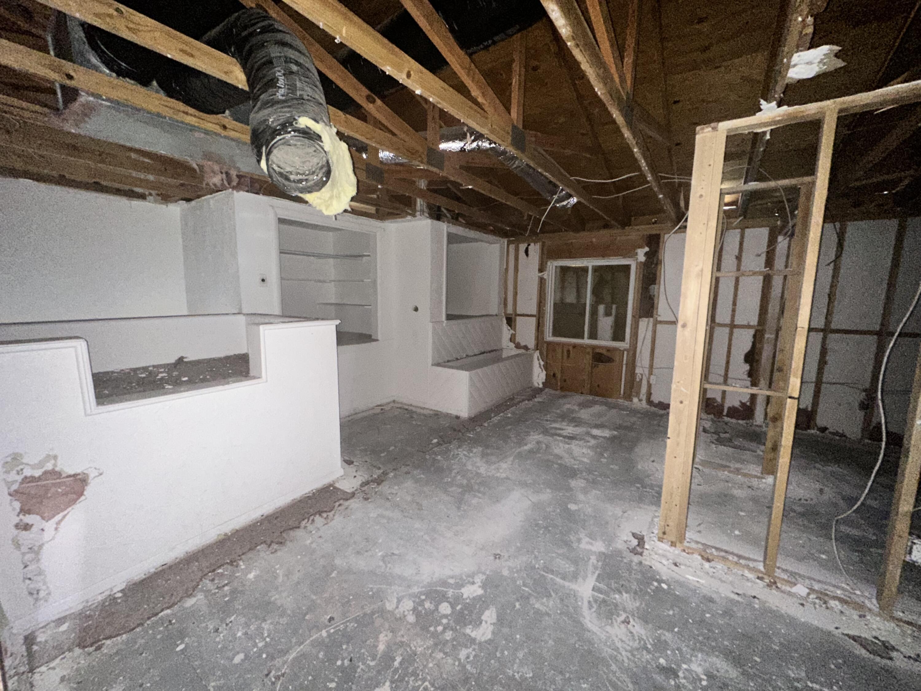 1136 Turner Drive NE