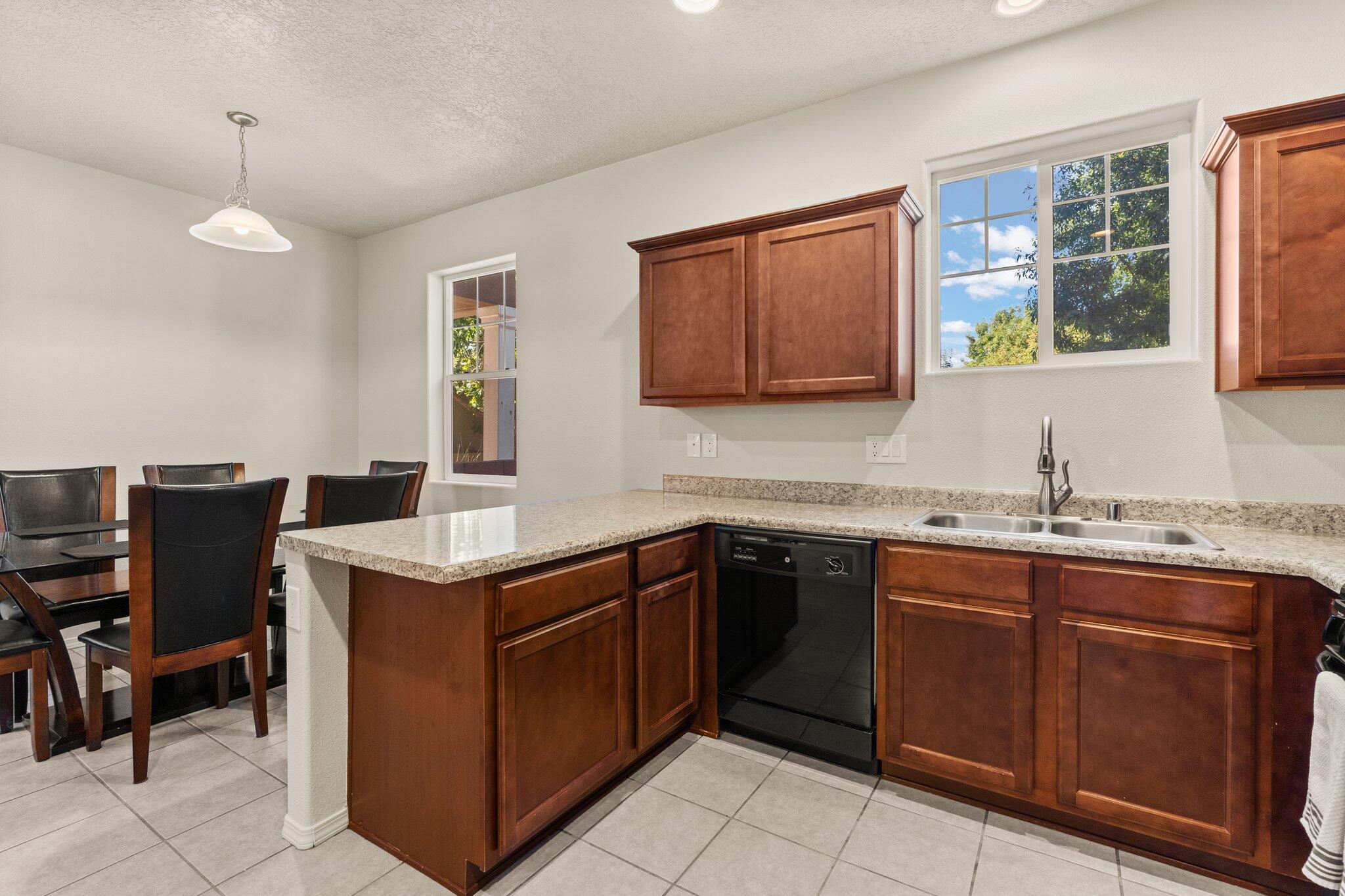 5727 Strand Loop SE